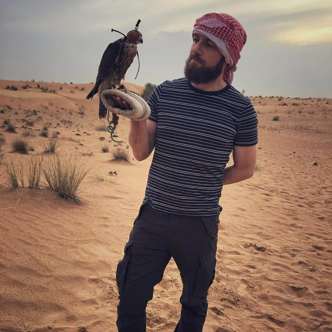 ロス・マーカンドさんのインスタグラム写真 - (ロス・マーカンドInstagram)「What is it, Major Lawrence, that attracts you personally to the desert? Lawrence: "It's clean." • • Cannot thank @platinumheritage, @visit.dubai, and all the people of Dubai for one of the best experiences of my life.  I'll be back soon!」4月16日 11時48分 - rossmarquand