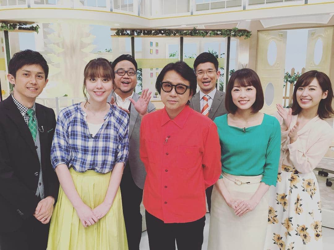 HTB「公式イチオシ！」さんのインスタグラム写真 - (HTB「公式イチオシ！」Instagram)「昨日のゲストは藤井フミヤさんでした！ イチオシ出演者の多くが ご自身のデビュー後に生まれていることについて 「（当たり前のように存在してるってことは） まるでドラえもんみたいだね」とフミヤさん（笑）  河野&土屋の「しあわせ散歩」では 「99%食べてた」と半ば呆れた様子でした（苦笑）  今度いらっしゃった時には 一緒にお散歩しましょうね〜 ありがとうございました！  35周年全国ツアー #十音楽団  7/14(日)音更町文化センター 7/15(月・祝)札幌 カナモトホール 詳しくは「藤井フミヤ ウエス」で検索  #藤井フミヤ #けさはイチモニにご出演 #ありがとうございました #今度は一緒にしあわせ散歩 #htb #イチオシ #菊地友弘 #土屋まり #高橋春花 #木村愛里 #河野真也 #依田英将 #神田昭一 #渡辺菜月」4月16日 11時53分 - htb_ichioshi