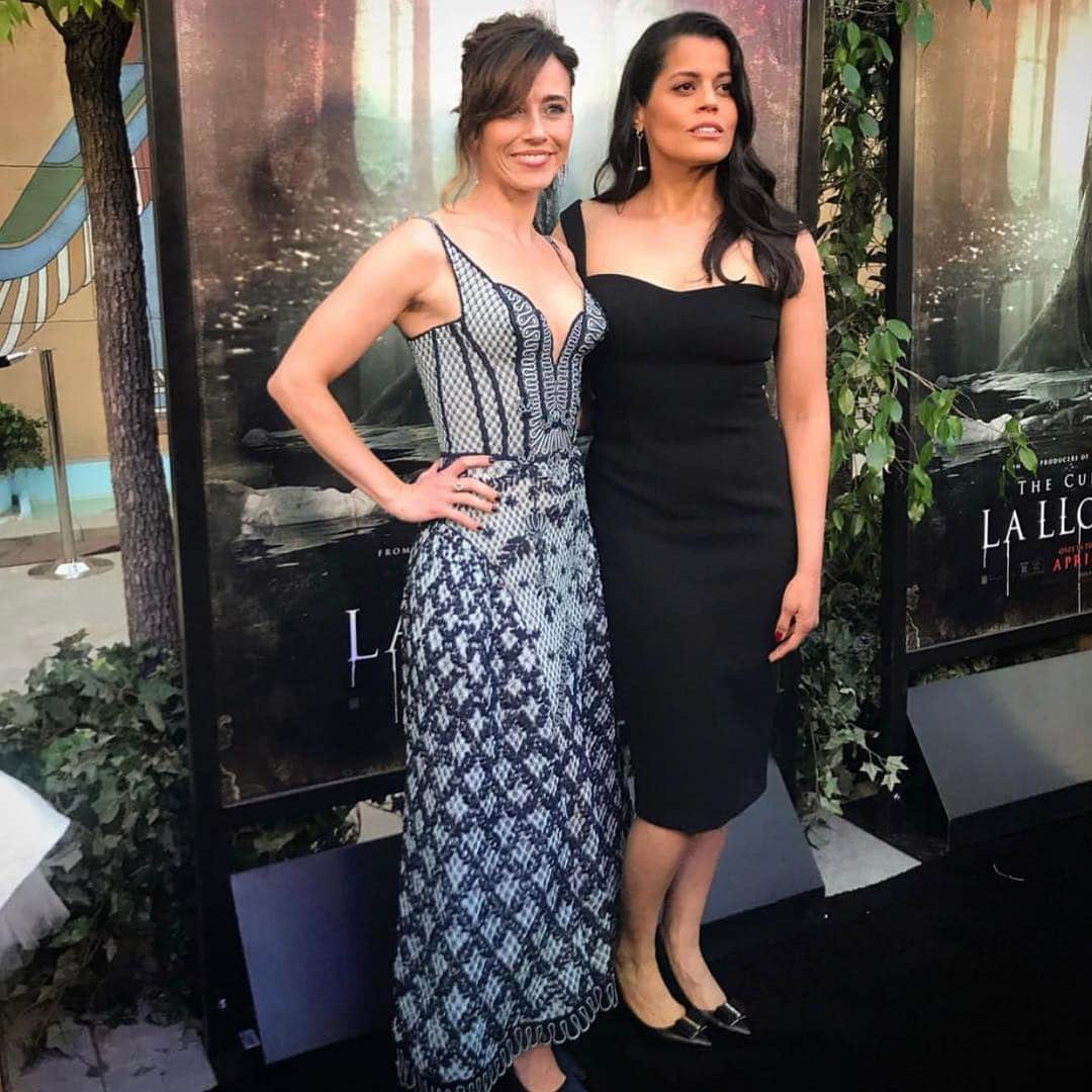 Warner Bros. Picturesさんのインスタグラム写真 - (Warner Bros. PicturesInstagram)「She wants your children. Welcome to the black carpet premiere of The Curse of #LaLlorona.」4月16日 11時59分 - wbpictures