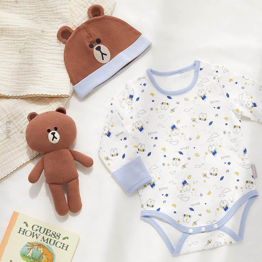 LINE FRIENDSさんのインスタグラム写真 - (LINE FRIENDSInstagram)「. Put on extra cuteness,  Cuddle extra loveliness 😍  #BabyGifts #SuperCute #Plushies  #Rompers #Bodysuits #Onesies #BROWN #CONY #LINEFRIENDS」4月16日 12時01分 - linefriends