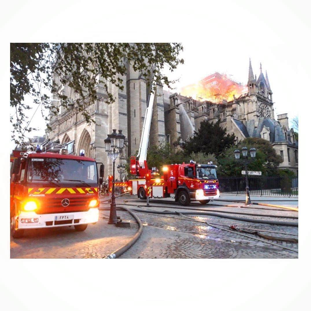 ソフィア・ブッシュさんのインスタグラム写真 - (ソフィア・ブッシュInstagram)「Merci pour tout @pompiers_paris ♥️💔 Grateful for all of the first responders who risk it all for us, anytime and any place. #NotreDame • Victor Hugo wrote of the significance of Norte Dame, in “The Hunchback.” His musings feel incredibly appropriate now, as we all try to form the words that explain why this destruction cuts us to the core... This  Cathedral is a symbol of resilience. History. And humanity. I’ll leave it to him ... • “Great edifices, like great mountains, are the work of centuries. Art often undergoes a transformation while they are pending, pendent opera interrupta; they proceed quietly in accordance with the transformed art. The new art takes the monument where it finds it, incrusts itself there, assimilates it to itself, develops it according to its fancy, and finishes it if it can. The thing is accomplished without trouble, without effort, without reaction,— following a natural and tranquil law. It is a graft which shoots up, a sap which circulates, a vegetation which starts forth anew. Certainly there is matter here for many large volumes, and often the universal history of humanity in the successive engrafting of many arts at many levels, upon the same monument. The man, the artist, the individual, is effaced in these great masses, which lack the name of their author; human intelligence is there summed up and totalized.” • via @voxdotcom #VictorHugo #PompiersDeParis」4月16日 12時17分 - sophiabush