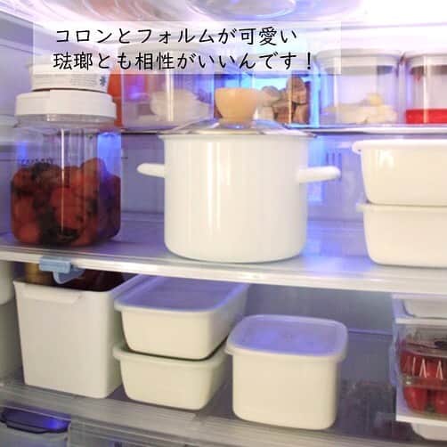 Sayaka.Mさんのインスタグラム写真 - (Sayaka.MInstagram)「. Refrigerator✨🙌 . . #常備菜 を作ったときなど #作り置き をした時に便利 @donki_jp の冷蔵庫にそのまましまえるお鍋 . ホワイトが可愛い〜💓 #作り置きおかず って時短できるからいいですよね。 わたしはとりあえず晩御飯に照り焼きチキンを💕 . 白の #琺瑯 とも相性がいい☝️ #鍋ダイエット の作り置きにも . . #ドンキホーテ #ドンキホーテで購入 #ドンキホーテキッチングッズ #ドンキホーテアンバサダー #fincアンバサダー #jenica #モノニクス #ドンキ #冷蔵庫収納 #冷蔵庫整理 #冷蔵庫の中 #冷蔵庫 #収納アイデア #収納上手 #生活の知恵 #札幌ママ #キッチン収納 #キッチン #キッチン周り #整理整頓 #整理収納 #キッチングッズ #新生活 #一人暮らし #一人暮らしキッチン」4月16日 12時21分 - insta.sayaka