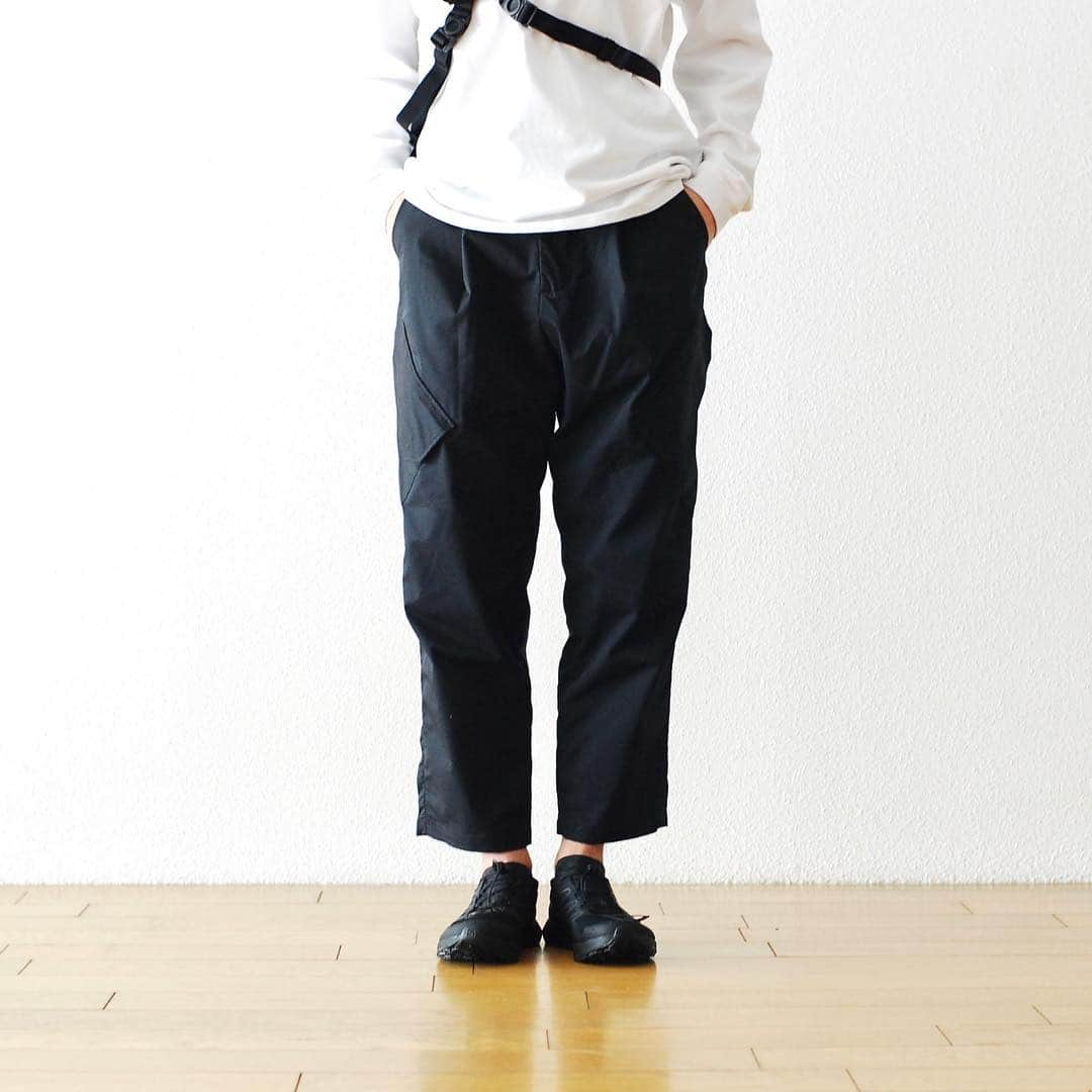 wonder_mountain_irieさんのインスタグラム写真 - (wonder_mountain_irieInstagram)「_ MOUT RECON TAILOR / マウトリーコンテーラー “Royal Navy PCS Trousers” ￥39,960- _ 〈online store / @digital_mountain〉 http://www.digital-mountain.net/shopdetail/000000009386/ _ 【オンラインストア#DigitalMountain へのご注文】 *24時間受付 *15時までのご注文で即日発送 *1万円以上ご購入で送料無料 tel：084-973-8204 _ We can send your order overseas. Accepted payment method is by PayPal or credit card only. (AMEX is not accepted)  Ordering procedure details can be found here. >>http://www.digital-mountain.net/html/page56.html _ 本店：#WonderMountain  blog>> http://wm.digital-mountain.info/blog/20190416/ _ #MOUTRECONTAILOR #マウトリーコンテーラー styling.(height 175cm weight 59kg) cutsewn→ #STONEISLAND ￥29,160- shoes→ #SALOMONADVANCED ￥32,400- bag→ #STONEISLAND ￥51,840- _ 〒720-0044  広島県福山市笠岡町4-18 JR 「#福山駅」より徒歩10分 (12:00 - 19:00 水曜定休) #ワンダーマウンテン #japan #hiroshima #福山 #福山市 #尾道 #倉敷 #鞆の浦 近く _ 系列店：@hacbywondermountain _」4月16日 12時30分 - wonder_mountain_