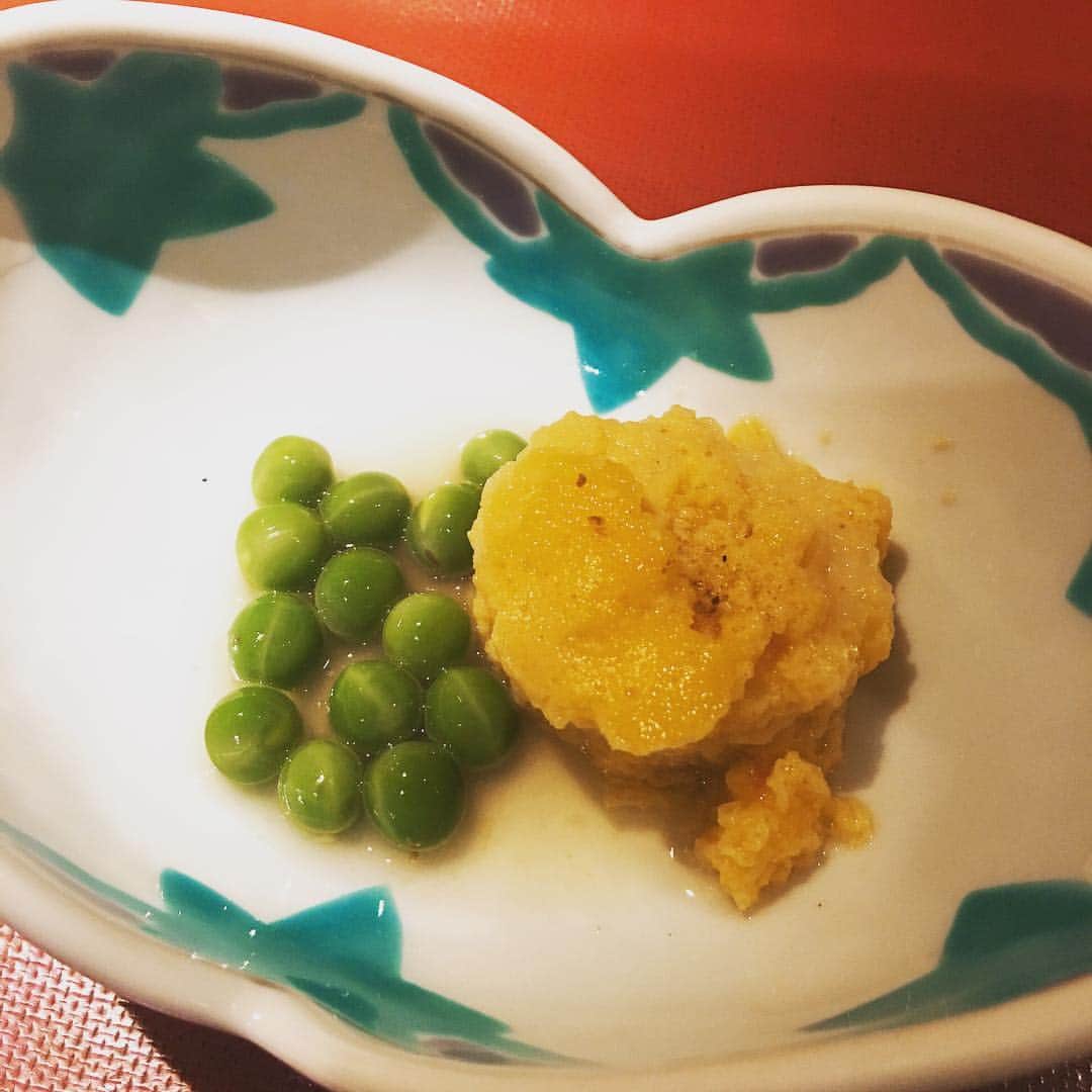 のインスタグラム：「みこころや！おいしいなー。春だなー。あとめちゃくちゃリーズナブル。 ＊ 照明がいまいちなお席であったw #みこころや」