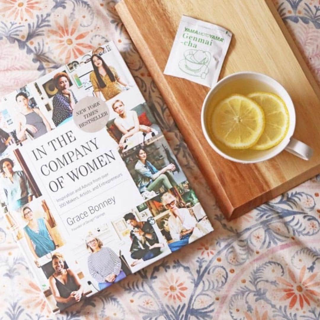 YAMAMOTOYAMA Foundedさんのインスタグラム写真 - (YAMAMOTOYAMA FoundedInstagram)「Kick starting our week with a good read and a hot cup of Genmai Cha Green Tea! Tap the link in bio to learn more about our green tea varieties. #Yamamotoyama」4月16日 13時07分 - yamamotoyama_usa