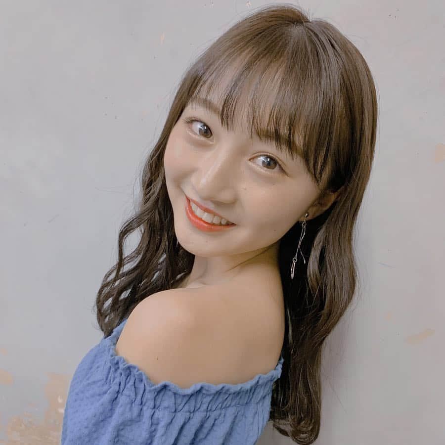 山本彩加さんのインスタグラム写真 - (山本彩加Instagram)「GirlsAward2019 SPRING/SUMMER﻿ に出演させていただきます！！﻿ ﻿ ﻿ ﻿ ﻿ 会場は幕張メッセです！！﻿ ﻿ ﻿ ﻿ ﻿ 皆さんにお会い出来るのがほんとに﻿ 楽しみですっ❤︎❤︎﻿ ﻿ たくさんの豪華ゲストさんも﻿ 出演されるので、みんなきてね💕﻿ ﻿ ﻿ ﻿ ﻿ #GirlsAward #ガールズアワード #ガルアワ」4月16日 13時50分 - ayaka48_yanyan