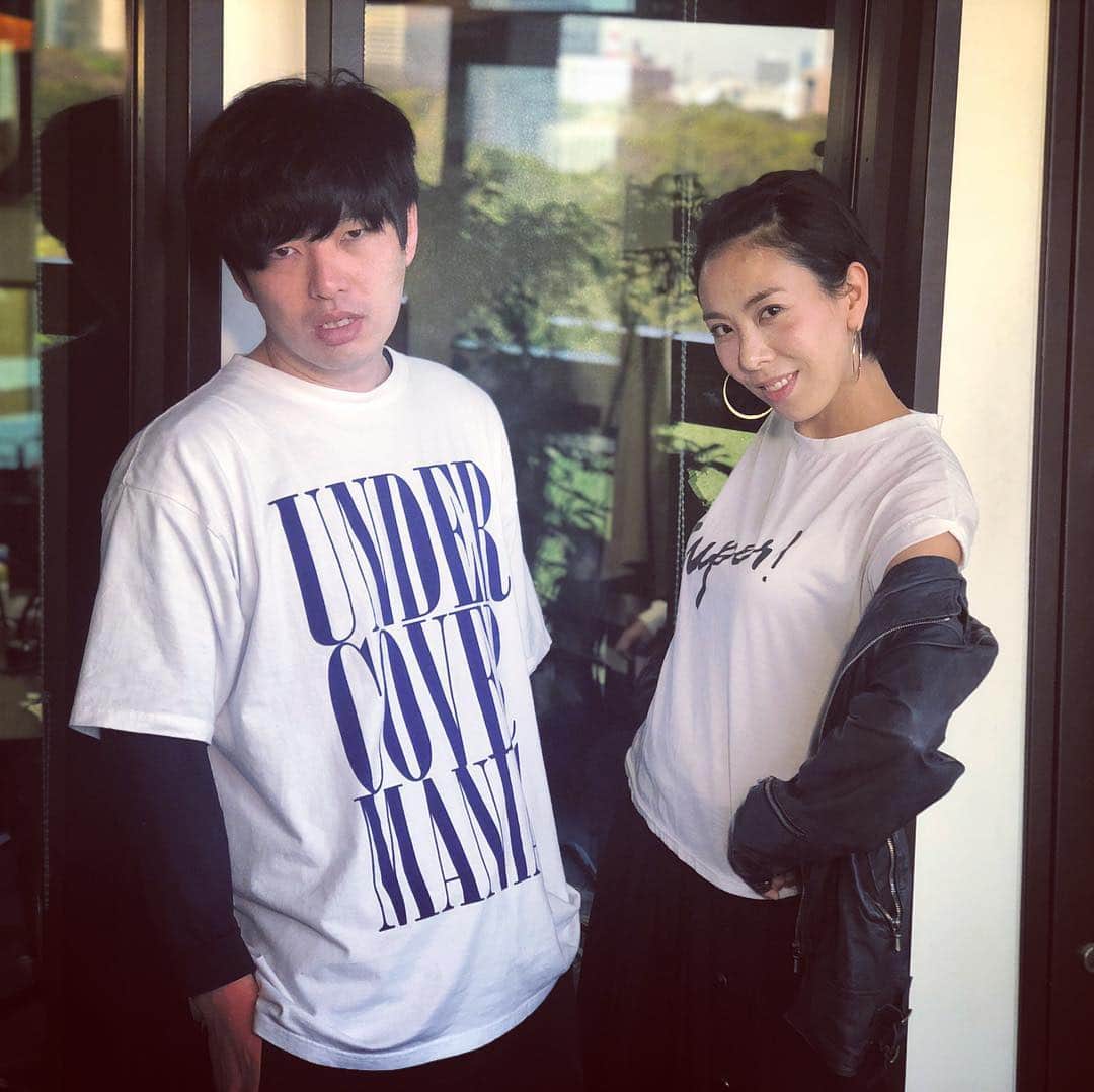 LOVEのインスタグラム：「本日のアー写 with グランジ遠山氏  ラップできそう」