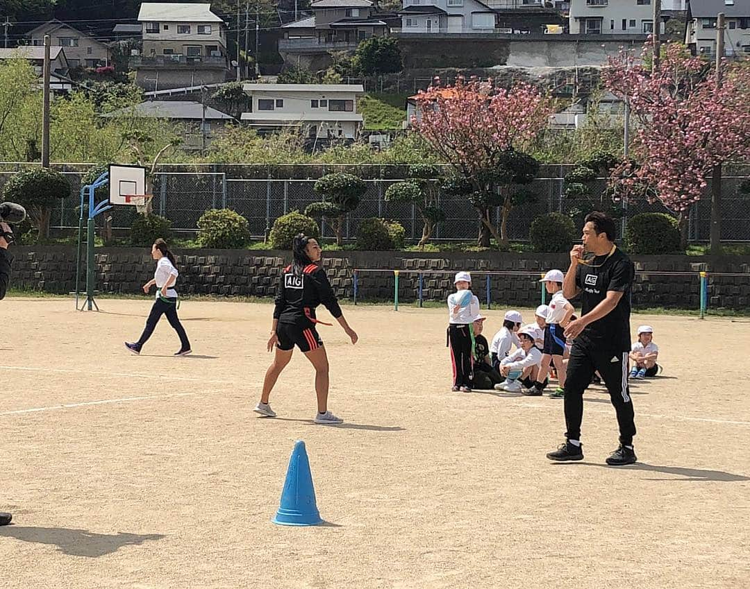 大西将太郎さんのインスタグラム写真 - (大西将太郎Instagram)「We had such a good time with @blackferns sevens girls.🇳🇿🏉👍 Thank you @aigrugby for organizing this event, We want you to experience all the beauties of Japan before you leave.☺️ I hope you’ve all kids had a good time Lastly, good luck for this weekend Black ferns !  #rugby #nz🇳🇿 #AIG #blackferns7s #JP #北九州セブンス #ソニービルの妹」4月16日 14時34分 - shotaro12