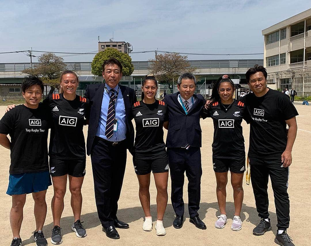 大西将太郎さんのインスタグラム写真 - (大西将太郎Instagram)「We had such a good time with @blackferns sevens girls.🇳🇿🏉👍 Thank you @aigrugby for organizing this event, We want you to experience all the beauties of Japan before you leave.☺️ I hope you’ve all kids had a good time Lastly, good luck for this weekend Black ferns !  #rugby #nz🇳🇿 #AIG #blackferns7s #JP #北九州セブンス #ソニービルの妹」4月16日 14時34分 - shotaro12