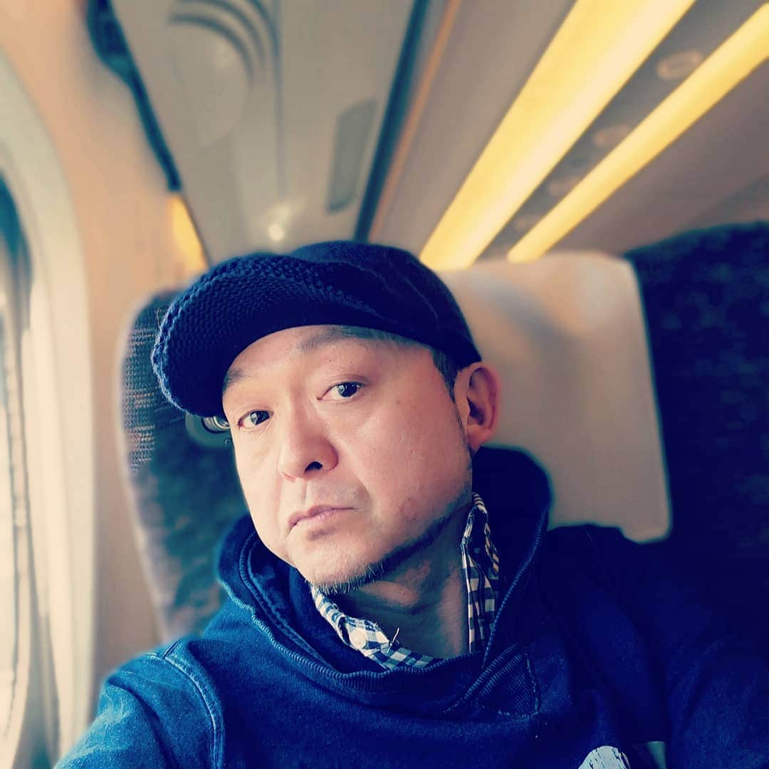 松本隆博のインスタグラム：「。 さ、ちょっと東京に いて来まふ(^^)/」