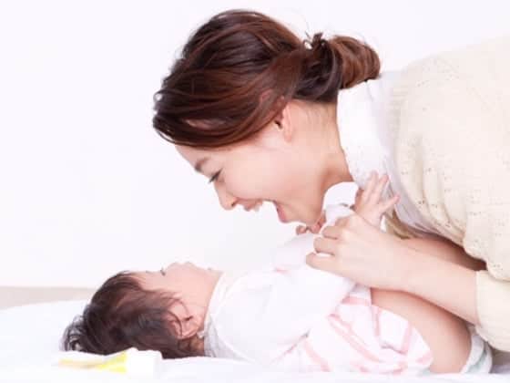 山部朱里のインスタグラム：「. . 【私も応援しています！】 . . 女子アナ47代表の長崎真友子さん(@mayuko_nagasaki )が世の中の悩めるママやお子さんのためにクラウドファンディングに挑戦しています。 . . 以前ご紹介した、オールインワンジェルです！ 本格的に市場に出る前に多くの方に試していただきたいので、お得な価格設定になっています。 クラウドファンディングでは、数量限定で期間も45日間。 資金調達ができたら、さらにいいものを世の中に提供するための商品改良費用や研究費用に使わせていただきます。 もちろん、クラウドファンディングでだしている商品も女子アナ47代表の長崎さんをはじめママアナウンサーみんなでロゴや名前から考えた、みんなの想いが詰まったものです。←以前文字数ギリギリまで書きましたのでご覧下さい(笑) 藻の成分をもっといれたい、ボトルを少し変えてみる？などもっともっと世の中の家族のために試してみたい課題がたくさんあります、そのための資金調達です。 一人でも多くの方にこのプロジェクトが届くよう、わたしも応援しています！！ タグ付けした、まゆこさんのプロフィールか女子アナ47のHPのニュースにリンクページがありますので、ぜひ覗いてください！ . .」