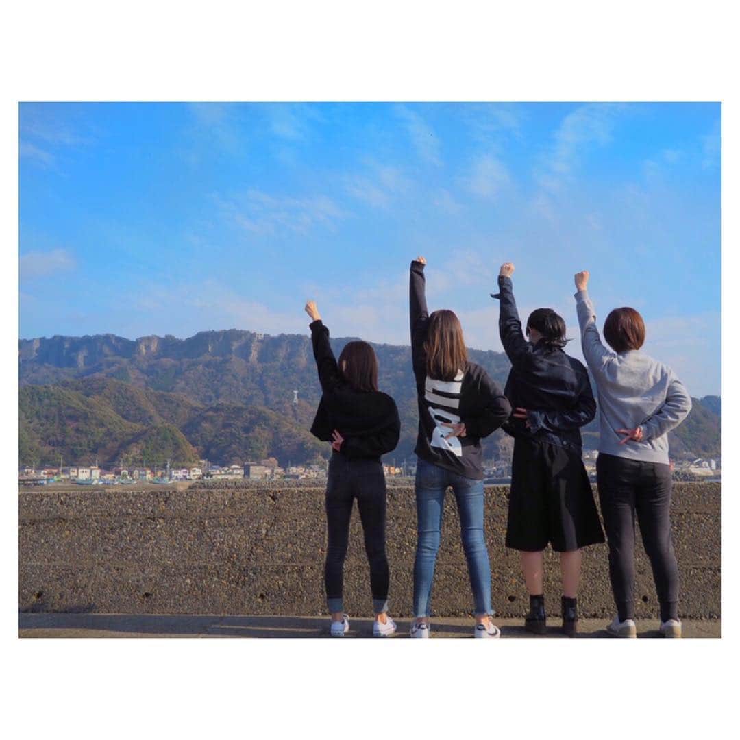 のインスタグラム：「お出かけしたいなぁ〜🚗☀️」