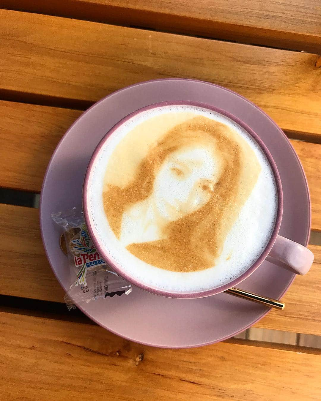 上原歩さんのインスタグラム写真 - (上原歩Instagram)「me♡🐒 ・ #love #happy #solomonsannex #life #instagood #cofee #me」4月16日 15時52分 - ayumiuehara