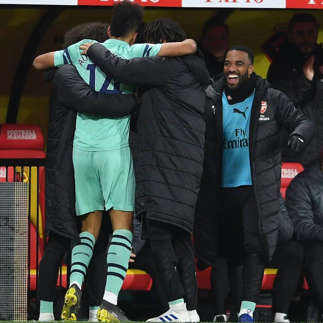 アーセナルFCさんのインスタグラム写真 - (アーセナルFCInstagram)「That Laca smile 😍⁣ ⁣ Team chemistry level: 💯⁣ ⁣ #Arsenal #AFC #Lacazette #PremierLeague」4月16日 16時38分 - arsenal