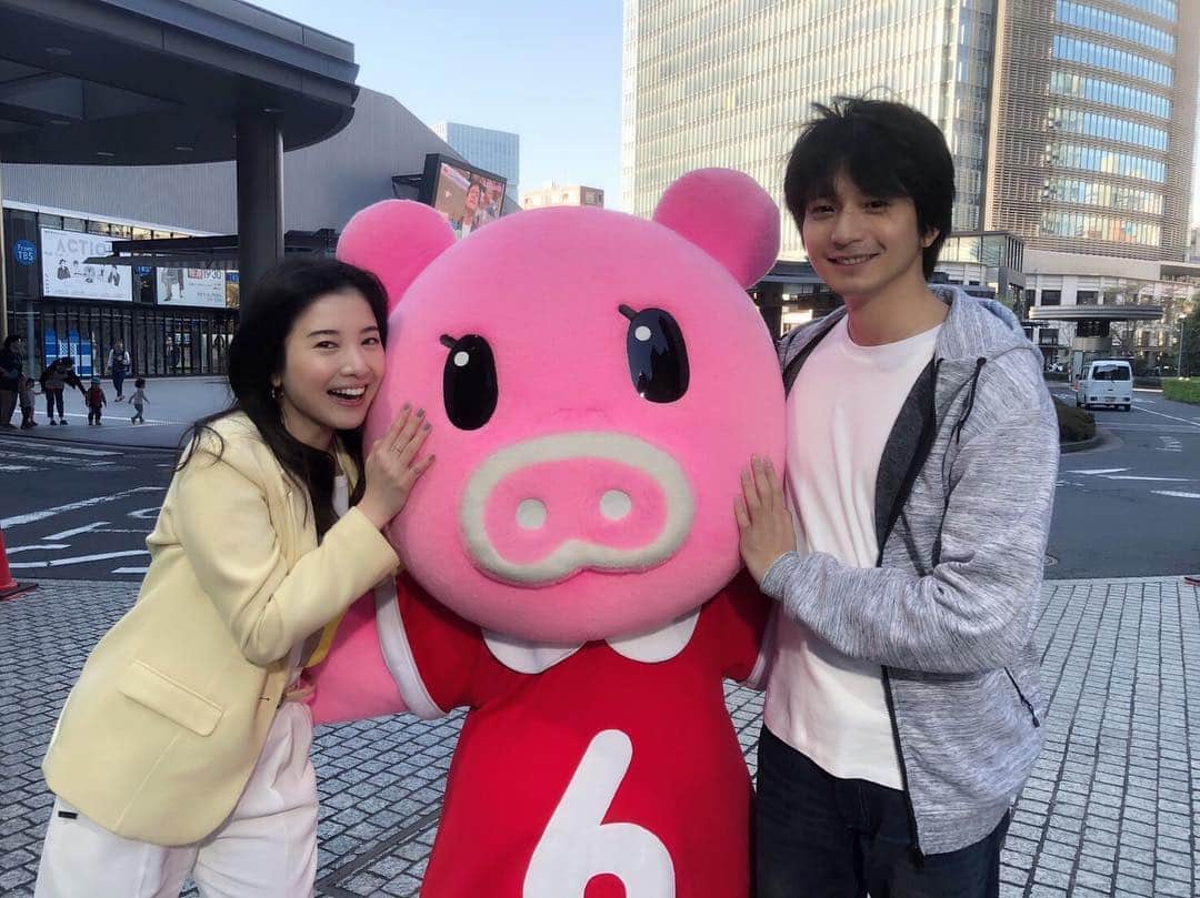 TBSドラマ「わたし、定時で帰ります。」さんのインスタグラム写真 - (TBSドラマ「わたし、定時で帰ります。」Instagram)「_ #電波ジャック 、無事終了しました‼️ . 皆さま、ご覧いただきありがとうございました😆  いよいよ！今夜よる10時から、 #わたし定時で帰ります 初回放送です🕺✨ . #今日は定時で帰って #わた定 見てください🙆‍♀️ . #吉高由里子 #向井理 #tbs #火曜ドラマ」4月16日 17時02分 - watashi_teiji