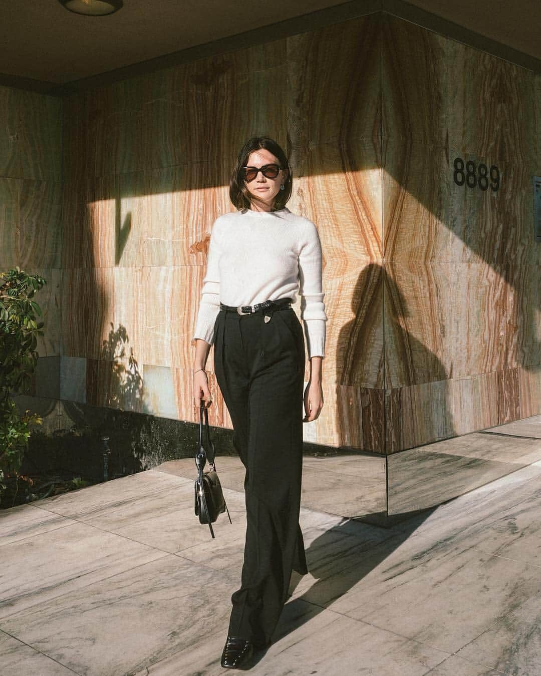 MATCHESFASHION.COMさんのインスタグラム写真 - (MATCHESFASHION.COMInstagram)「Luxe essentials in monochrome and muted hues, look to @maxmara for your everyday edit.  #MFxStyleSocial  #regram @madelynnfurlong」4月16日 17時05分 - matches