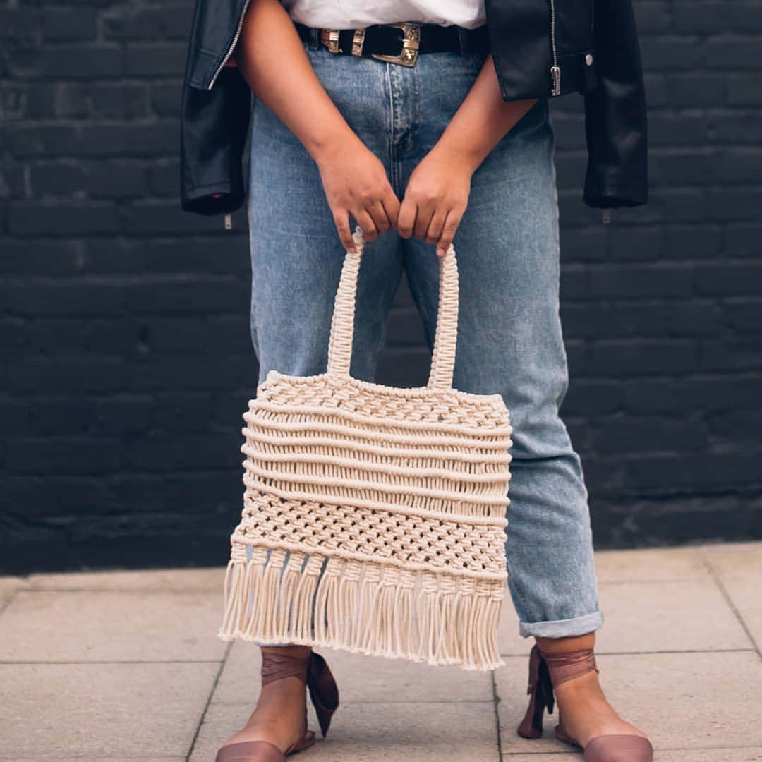 のインスタグラム：「Created by hand with knots, twists and tassels, our macramé tote bag (🔍: 6908181500) is the perfect accessory to bring a festival vibe to your everyday look. 📷: @stylebyaysh. Tap the link in the bio to shop now. #Accessorize #Accessorizer」