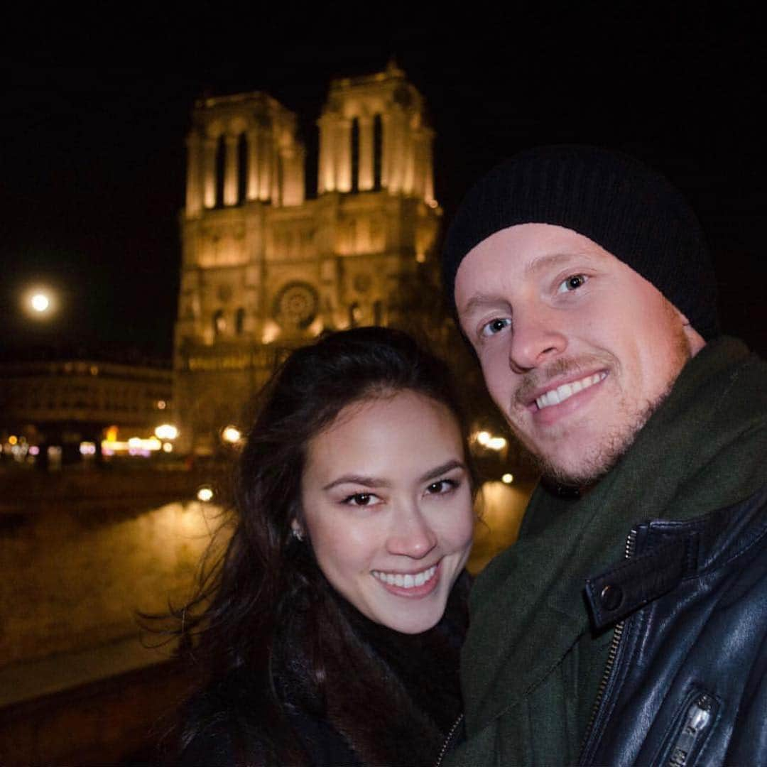 マディソン・チョックさんのインスタグラム写真 - (マディソン・チョックInstagram)「Paris is one of my all time favorite cities. It was devastating to see such an iconic building in flames, but Notre Dame has withstood a revolution and two World Wars and I know it will be restored to its former beauty. 🇫🇷❤️」4月17日 2時47分 - chockolate02