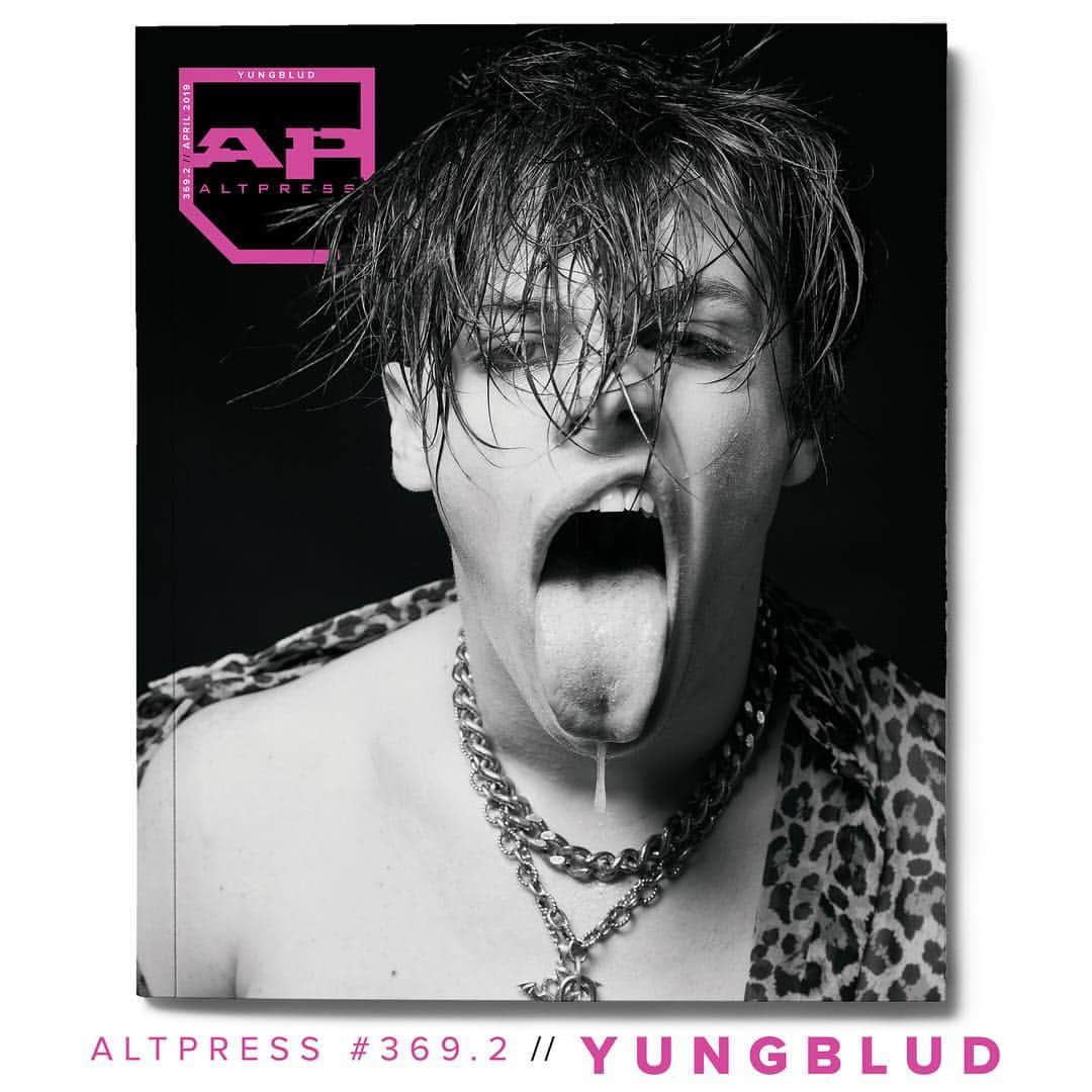 Alternative Pressさんのインスタグラム写真 - (Alternative PressInstagram)「@YUNGBLUD wouldn't ask you to do anything he wouldn't do himself. So wake up: because it's time to rise. In Issue 369, YUNGBLUD tells us the good, the bad, and the movement he's creating with his music and his message. ⁣⠀ .⁣⠀ ⁣⠀ Also in this issue, get an exclusive @puptheband interview conducted by @jeffrosenstock and an intimate interview with @ashcostello of @nydrock 👇⁣⠀ ALTPRESS.COM/NEWISSUE or LINK IN BIO⁣⠀ .⁣⠀ Photography: @jonathan.weiner⁣⠀⁣⠀ Grooming: @patriciamoraleshair⁣⠀⁣⠀ Style: @harperslate⁣⠀⁣⠀ .⁣⠀⁣⠀ .⁣⠀ #altpress #ap #alternativepress #iamap #yungblud #21stcenturyliability #dominicharrison #yungbludarmy #doctordoctor #medication #psychotickids #fallingskies #polygrapheyes #iloveyouwillyoumarryme #blackheartsclub #loner #blackheartsclub⁣⠀⁣⠀」4月17日 3時16分 - altpress