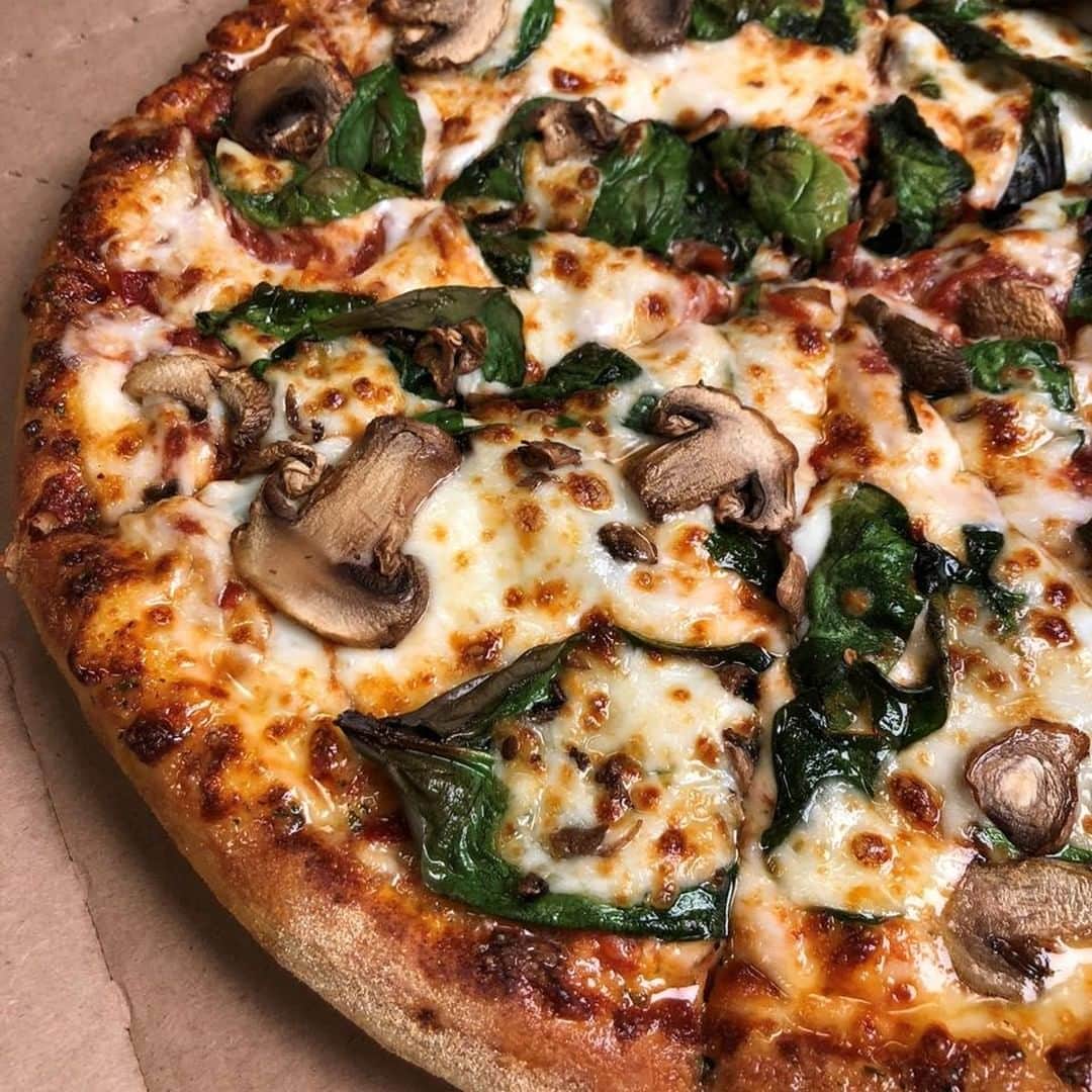 Domino's Pizzaさんのインスタグラム写真 - (Domino's PizzaInstagram)「Just a daily reminder to eat your veggies. 😉」4月17日 3時15分 - dominos