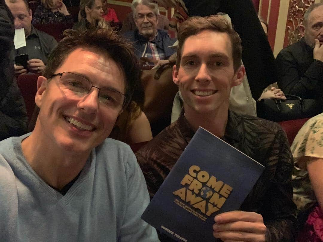 ジョン・バロウマンさんのインスタグラム写真 - (ジョン・バロウマンInstagram)「@mattkrzan and I seeing @comefromawayuk tonight. #theatre #london #westend jb」4月17日 3時29分 - johnscotbarrowman