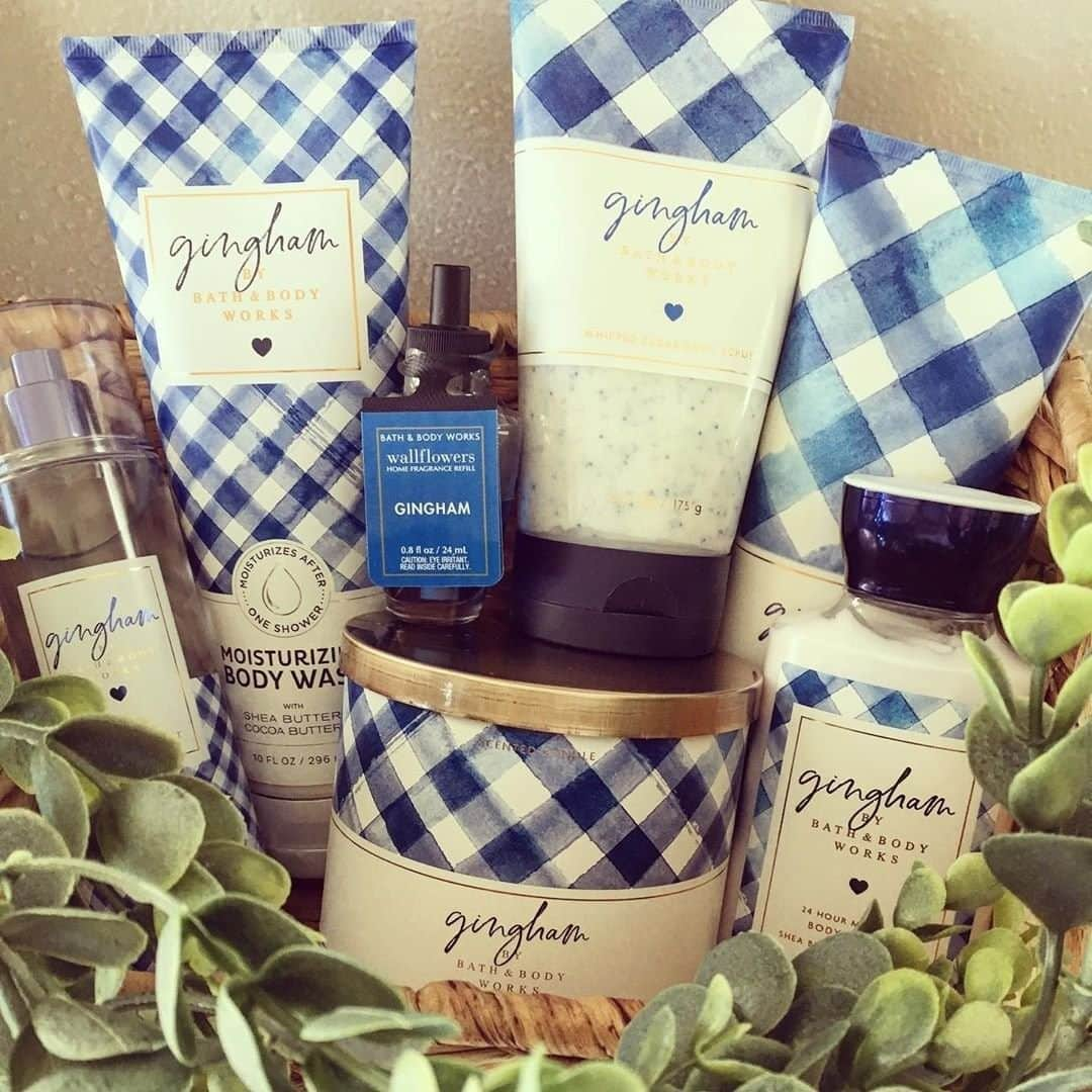 Bath & Body Worksさんのインスタグラム写真 - (Bath & Body WorksInstagram)「When the fragrance is this good, you have to buy the whole collection 💙」4月17日 4時00分 - bathandbodyworks