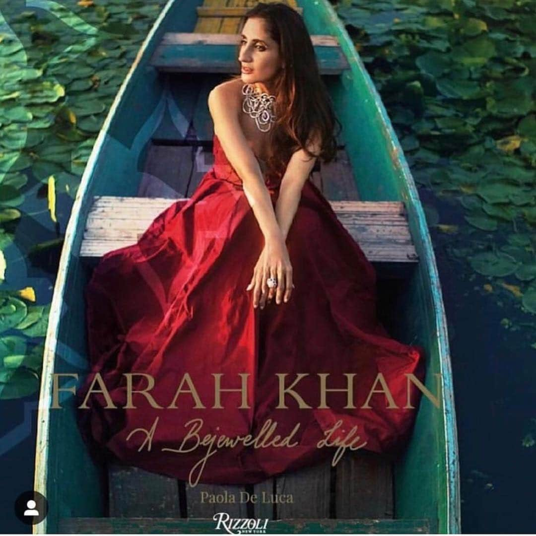 ビパシャ・バスーさんのインスタグラム写真 - (ビパシャ・バスーInstagram)「All the best @farahkhanali for the book launch. Keep rising forever... you are supremely talented and gifted ❤️Big hug... and apologies for missing this celebration ❤️😘 #abejewelledlife  @farahkhanworld」4月16日 19時33分 - bipashabasu