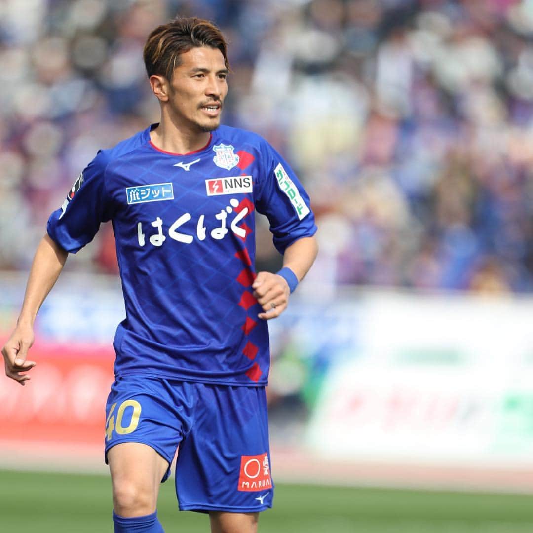 小椋祥平のインスタグラム：「今更ですが、公式Instagram始めました😅 公式facebookと両方宜しくお願いします‼️ #小椋祥平 #ヴァンフォーレ甲府 #gavic」