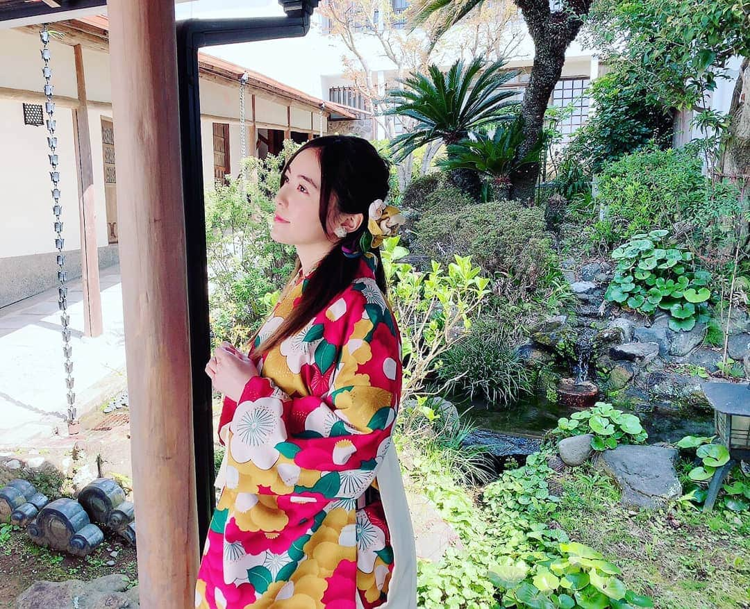 松井珠理奈さんのインスタグラム写真 - (松井珠理奈Instagram)「緊急取調室第2話みてくださいね🌼 衣装が全部可愛いの😍😍😍 #緊急取調室 #キントリ  #4月18日 #21時から #女流棋士  #袴 #和服  #和装」4月16日 20時10分 - jurinamatsui3