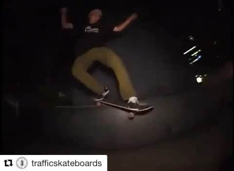 のインスタグラム：「Traffic DVD “LOOK RIGHT” out now! All Japan footage!!! 🇯🇵 #Repost @trafficskateboards ・・・ A couple of night clips with @hirokimuraoka and @coakley13 from “Look Right” Filmed by @johnvalenti Video out now! 🇯🇵✨」
