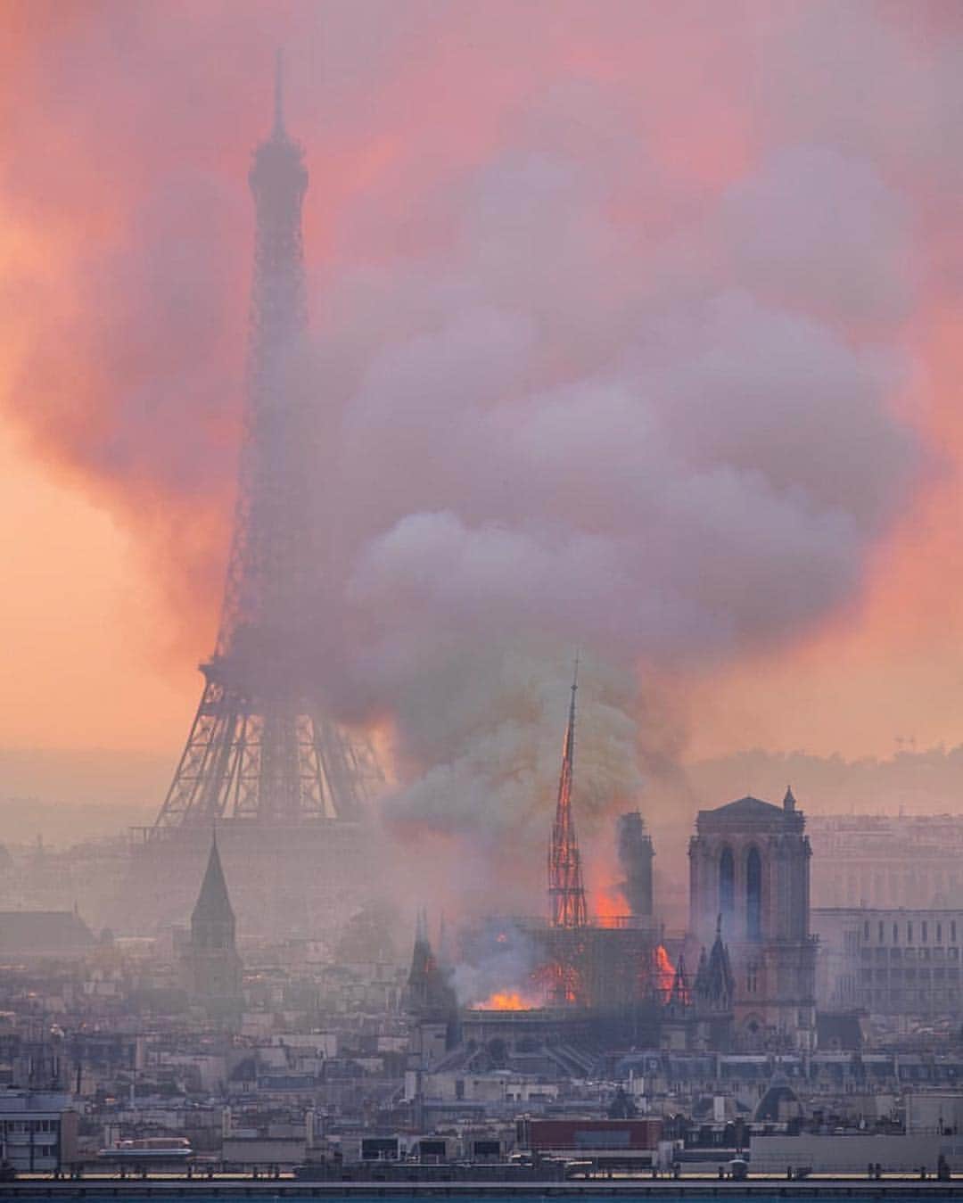 bestvacationsのインスタグラム：「We are praying no one got hurt 🙏 They will rebuild & restore! The update is that the main structure of the cathedral, towers & facades were saved! By @ag_photographe #cathedrale」
