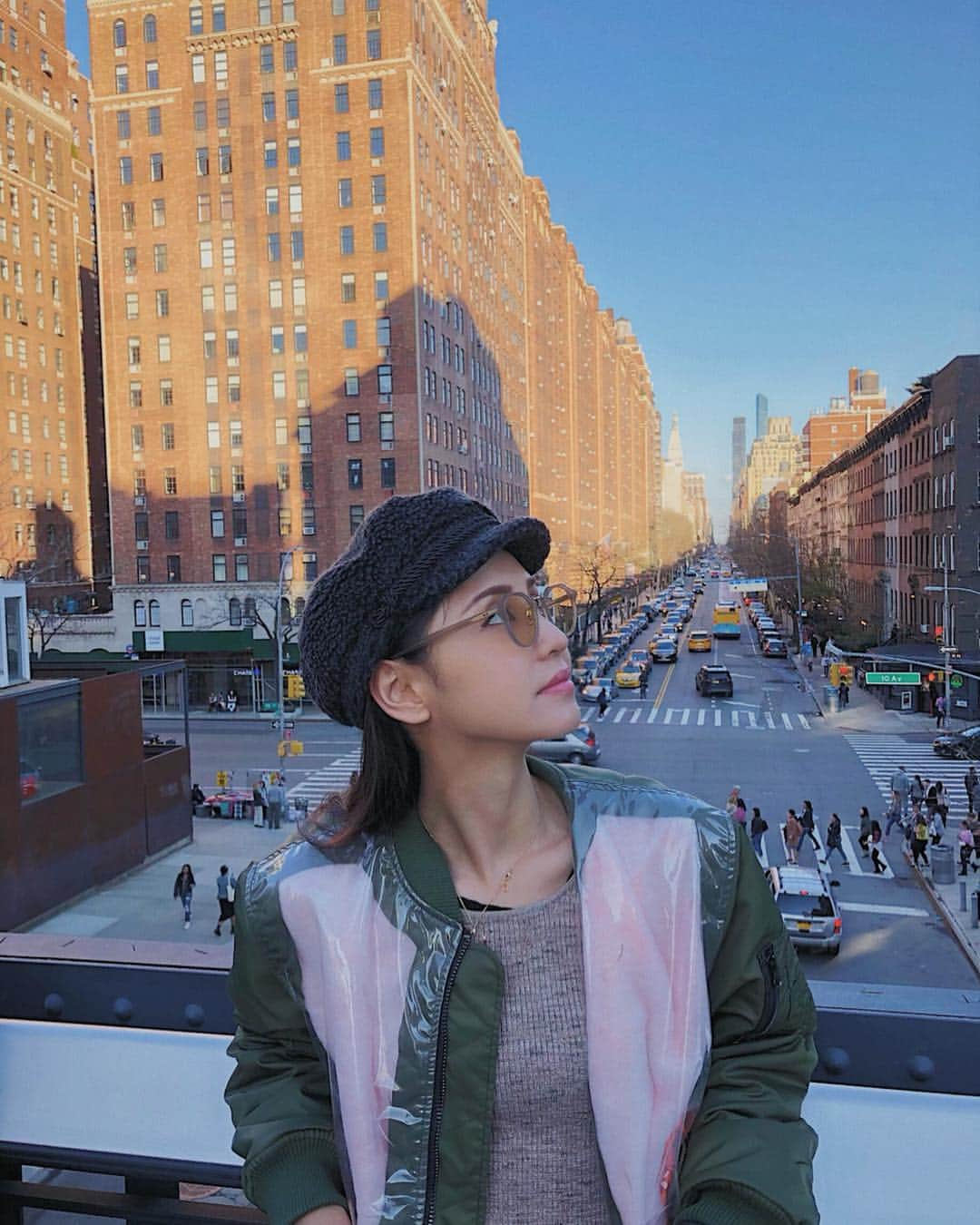 西原有紀さんのインスタグラム写真 - (西原有紀Instagram)「High Line 🚞💨 @NY 🗽 ✴︎ ✴︎ ✴︎ #ザハイライン #マンハッタン #散歩 #ほのぼの #ニューヨーク #NY #旅 #ひとり旅 #音楽 #歌 #モデル #TPOコーデ #カメレオンコーデ #ギャップコーデ #ダンスボーカル #ギャップコーデ #アスレジャーファッション #アスレジャー #体幹」4月16日 20時53分 - u_ki0211