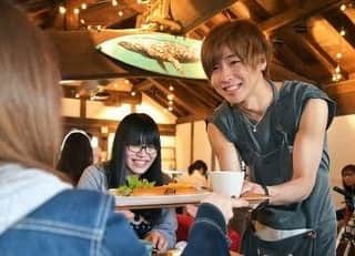 安達勇人さんのインスタグラム写真 - (安達勇人Instagram)「ADACHI HOUSE CAFE本日で一周年を迎えました〜☆ #cafe  #茨城 #adachihousecafe #adachihouse #一周年」4月16日 21時02分 - yuto_adachi_official