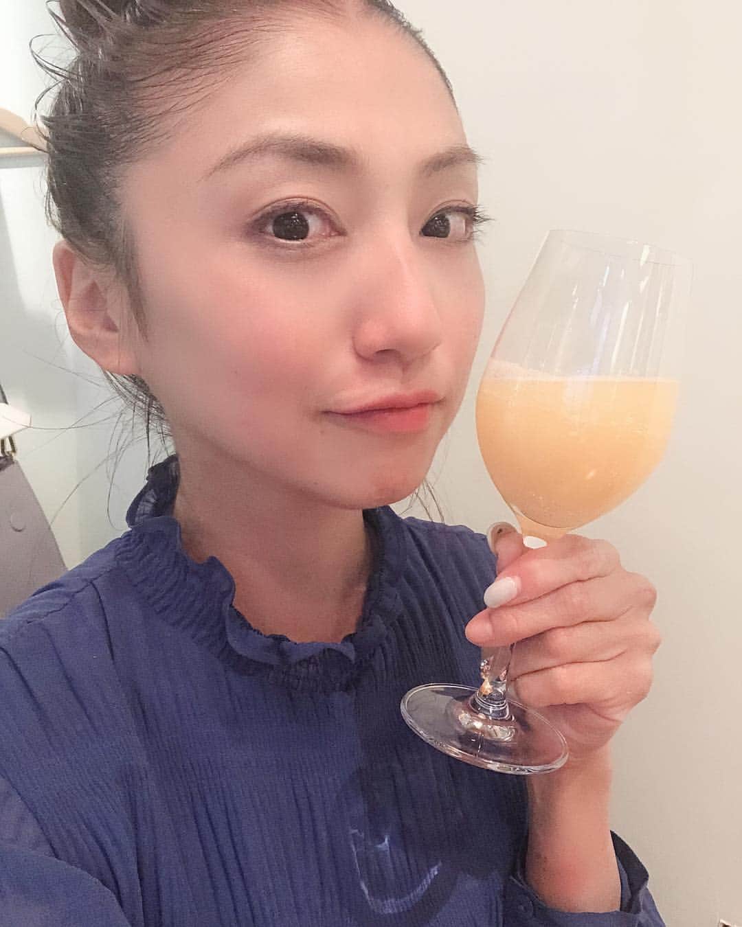 中川愛海さんのインスタグラム写真 - (中川愛海Instagram)「昨日は17時から飲んだが… 今日はまだノンアルで！ @ami_nakagawa_  #中川愛海 #一日一回カンパイ」4月16日 21時08分 - ami_nakagawa_