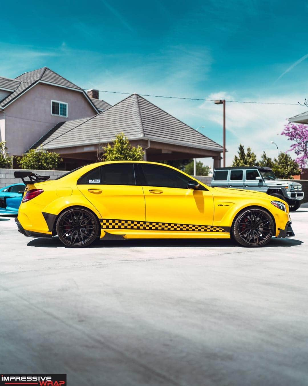 CarsWithoutLimitsさんのインスタグラム写真 - (CarsWithoutLimitsInstagram)「Wide body C63s AMG on @zitowheels by #impressivewrap 🚕 #carswithoutlimits #zitowheels」4月16日 21時15分 - carswithoutlimits