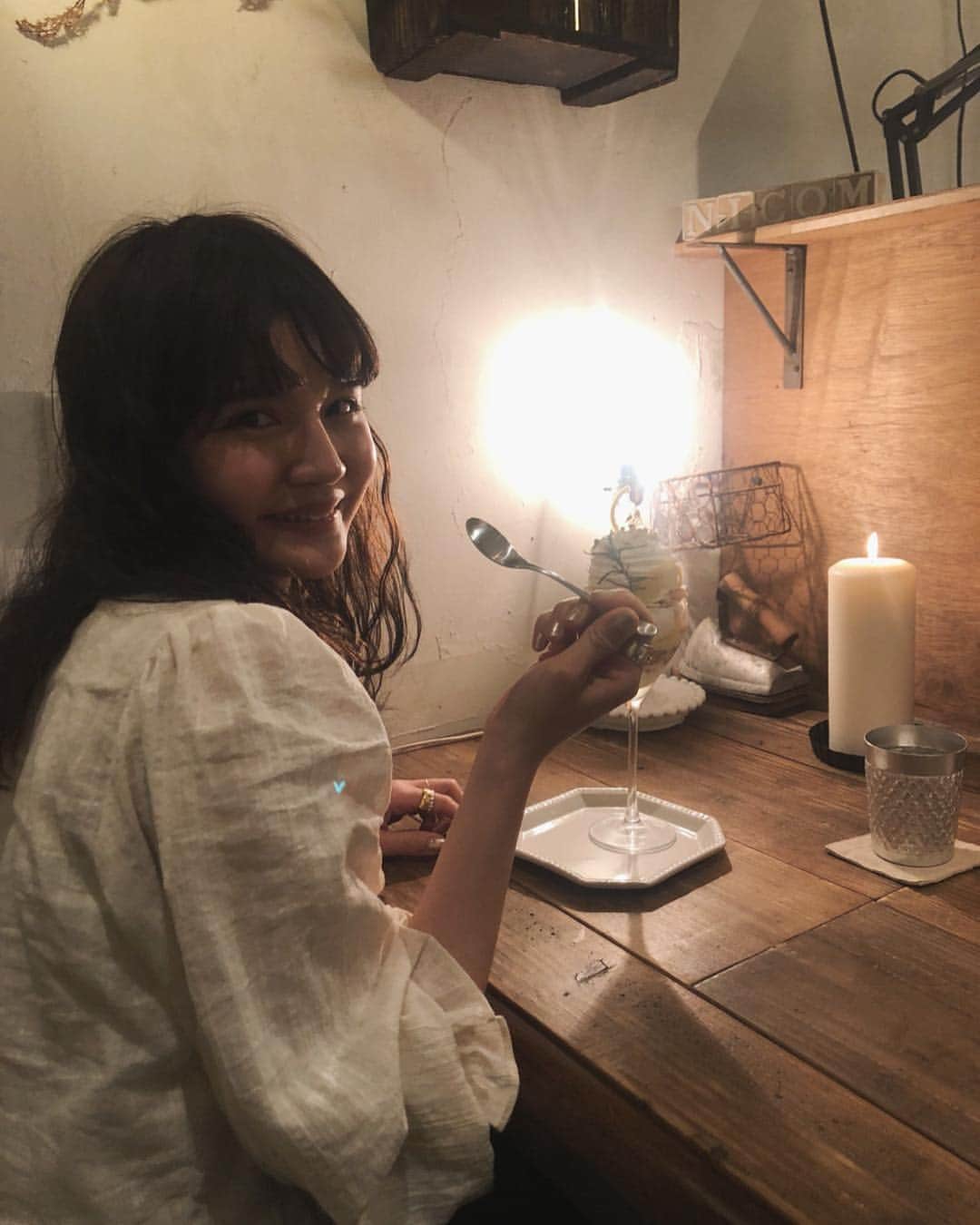 村田倫子さんのインスタグラム写真 - (村田倫子Instagram)「カレーとパフェに満たされた夜。 実家に帰って、母とだいすきなものを食べました。 ちーばすき。 #食べりんログ #レモンパフェ 🍋 #256nicom」4月16日 21時24分 - rinco1023