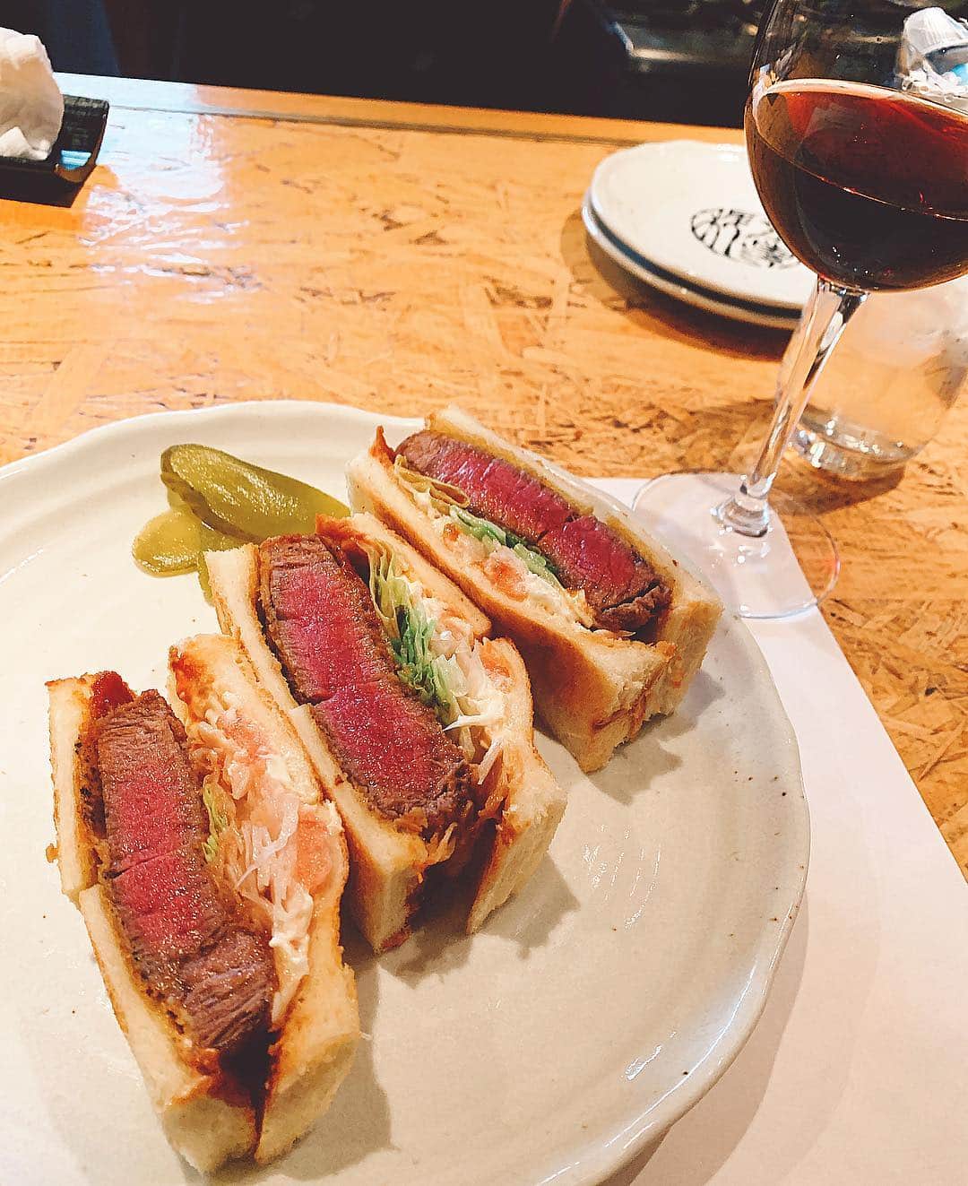 カロリーネ・セリコのグルメインスタ