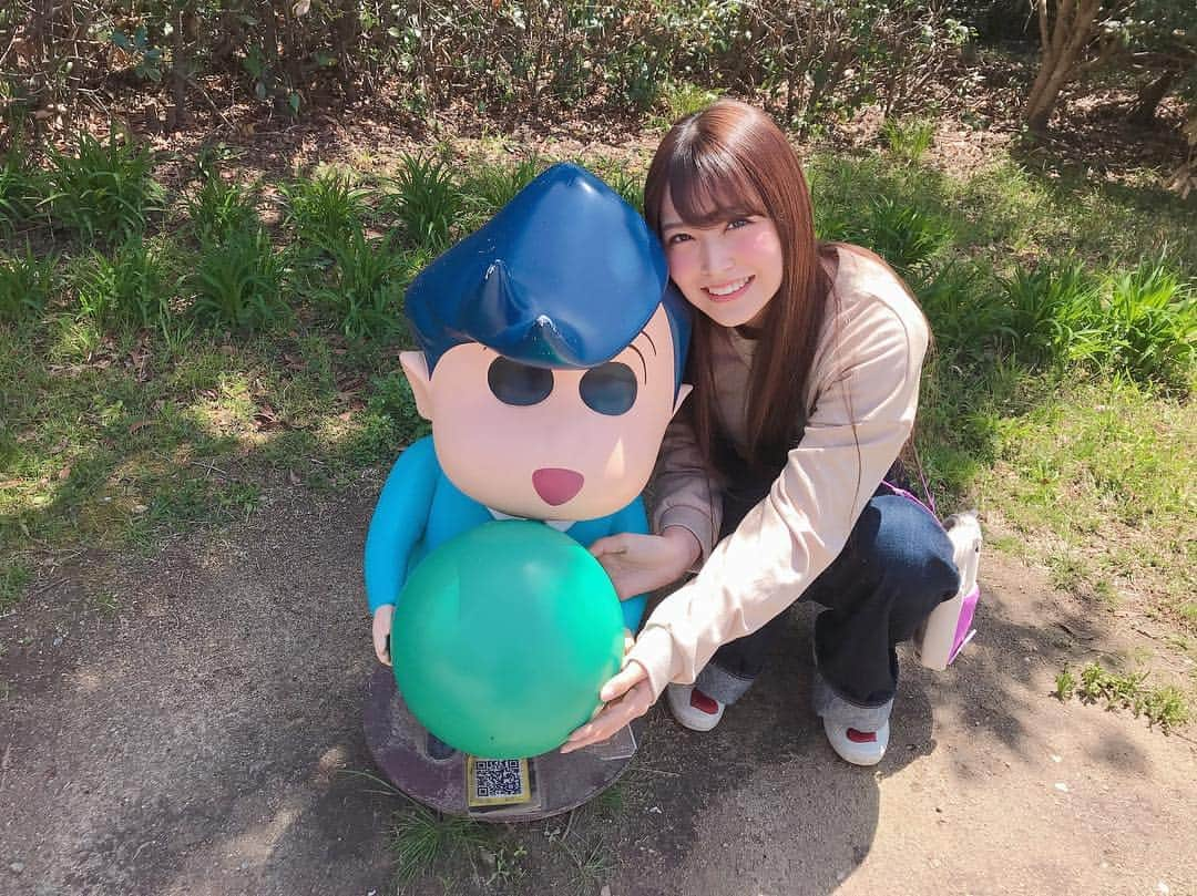 白間美瑠さんのインスタグラム写真 - (白間美瑠Instagram)「#なるみるデート #クレヨンしんちゃん #ニジゲンノモリ  しんちゃんの仲間たちと❤️❤️ なるなると沢山取り合いっこしたよーー！！めちゃめちゃ撮りました😂😂充電が1%の勝負でした。。」4月16日 22時04分 - shiro36run