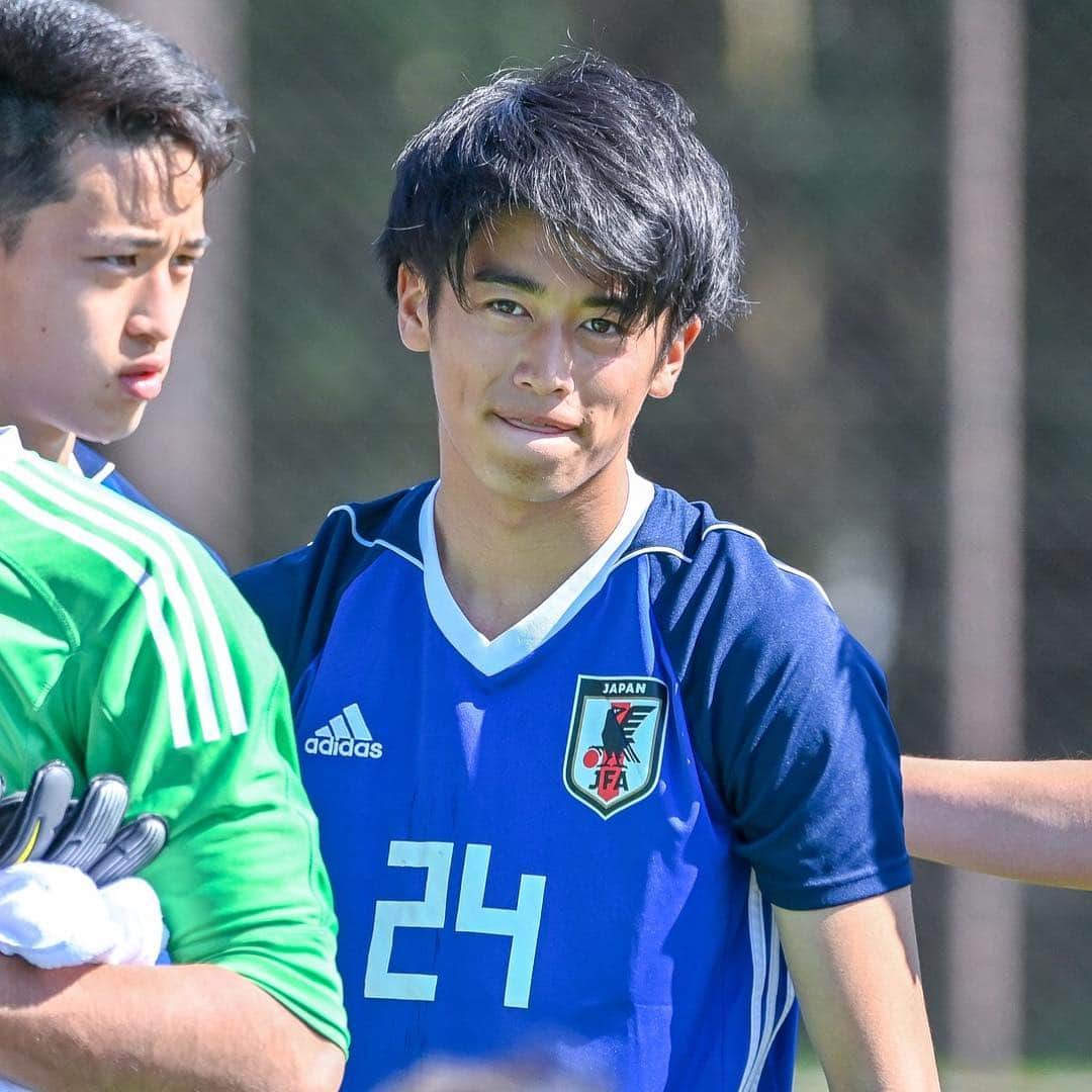 のインスタグラム：「. 今回のキャンプでは最年少メンバー （2019.04.16） . 📷Photo by @shimpeei (Soccer King) . #西川潤 #JunNishikawa #17歳 #U20 #U20日本代表 #u20wc #fifau20worldcup #セレッソ大阪 #Cerezo #桐光学園 #日本代表 #daihyo #サッカーキング #⚽️ #サッカー」