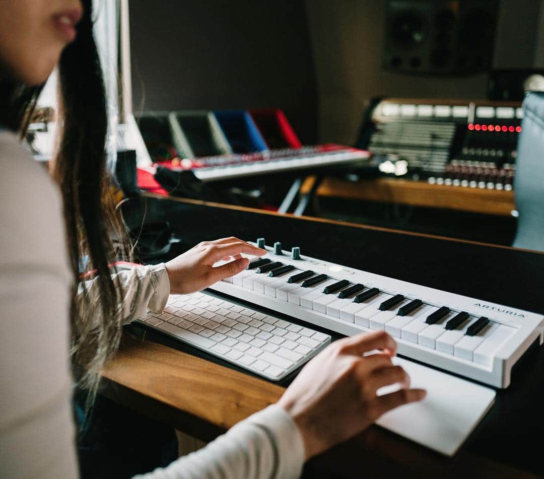 Red Bull Music Academyさんのインスタグラム写真 - (Red Bull Music AcademyInstagram)「Launched in 2016, the Arturia KeyStep combines the functionalities of a keyboard controller with a polyphonic step sequencer. — 📷 @christopheramat @arturia_official #arturia #keystep #sequencer」4月16日 22時09分 - rbma