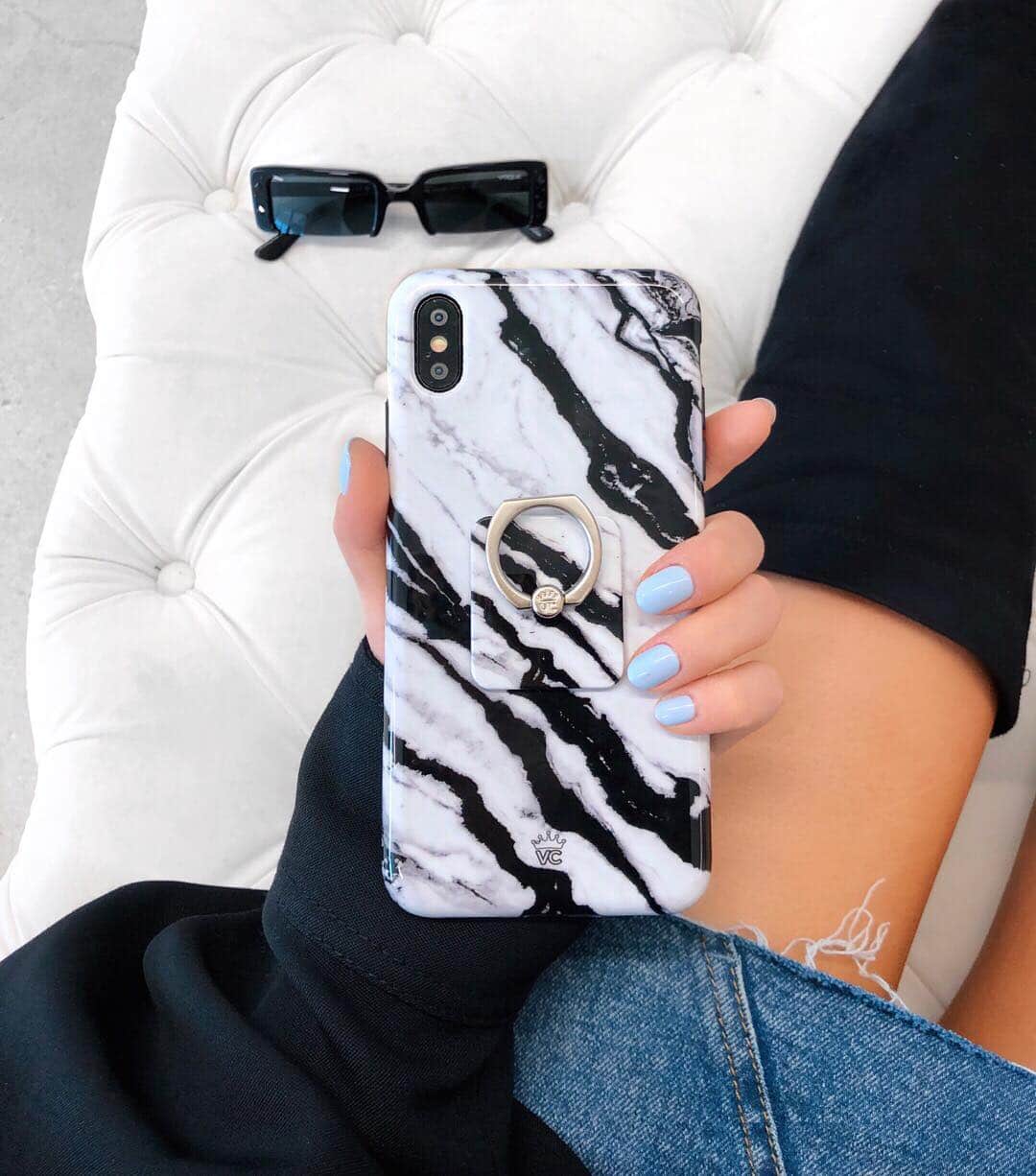 VELVETCAVIARさんのインスタグラム写真 - (VELVETCAVIARInstagram)「Not your typical black and white marble ⚫⚪ -- this is our Panda Marble Case paired with our matching Panda Marble Grip Ring 🐼🖤 Have you seen our Marble Collection? We have 40+ designs to choose from. Get yours @velvetcaviar. #velvetcaviar #marble」4月16日 22時39分 - velvetcaviar