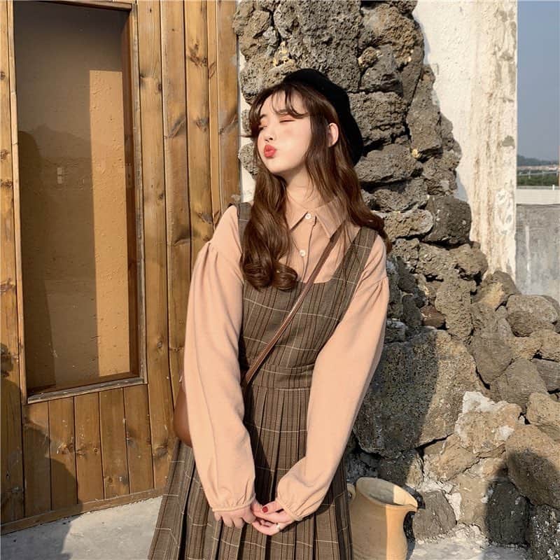 runningpiggy0522さんのインスタグラム写真 - (runningpiggy0522Instagram)「バラ売り チェック柄ノースリーブワンピース シャツ ●送料無料【3650円】 ●商品番号【RPSET9030403】 ♥自己紹介のウェブでご購入頂けます♥ ・ ・ #セットアップ #シャツ #ワンピース #韓国ファッション #春コーデ #トップス #ガーリー #プチプラ #ブラウス #l4l #ノースリーブワンピース #l4f #春服 #今日のコーデ #おしゃれさんと繋がりたい #オルチャンファッション」4月16日 22時54分 - runningpiggy0522