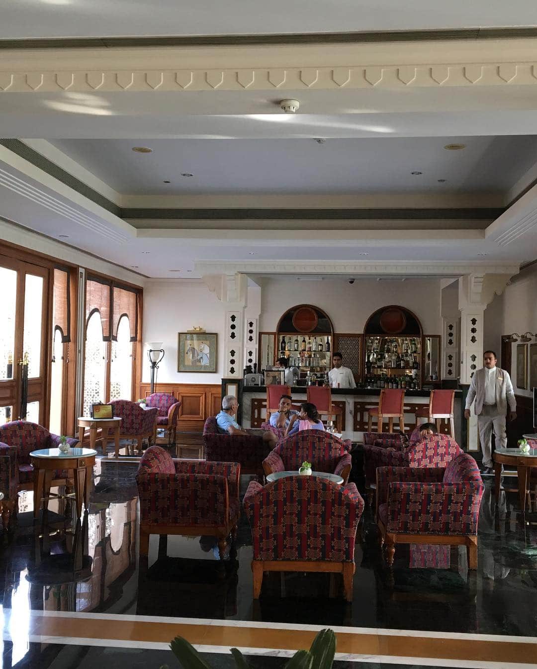Ken Harakumaさんのインスタグラム写真 - (Ken HarakumaInstagram)「ジャイプール・ピンクシティ 宿泊は豪華なOberoiグループのTrident  Hotel Jaipur. https://www.oberoihotels.com/hotels-in-jaipur-rajvilas-resort/overview #jaipur #pinkcity @international_yoga_center  街全体がピンク！」4月16日 22時55分 - kenharakuma