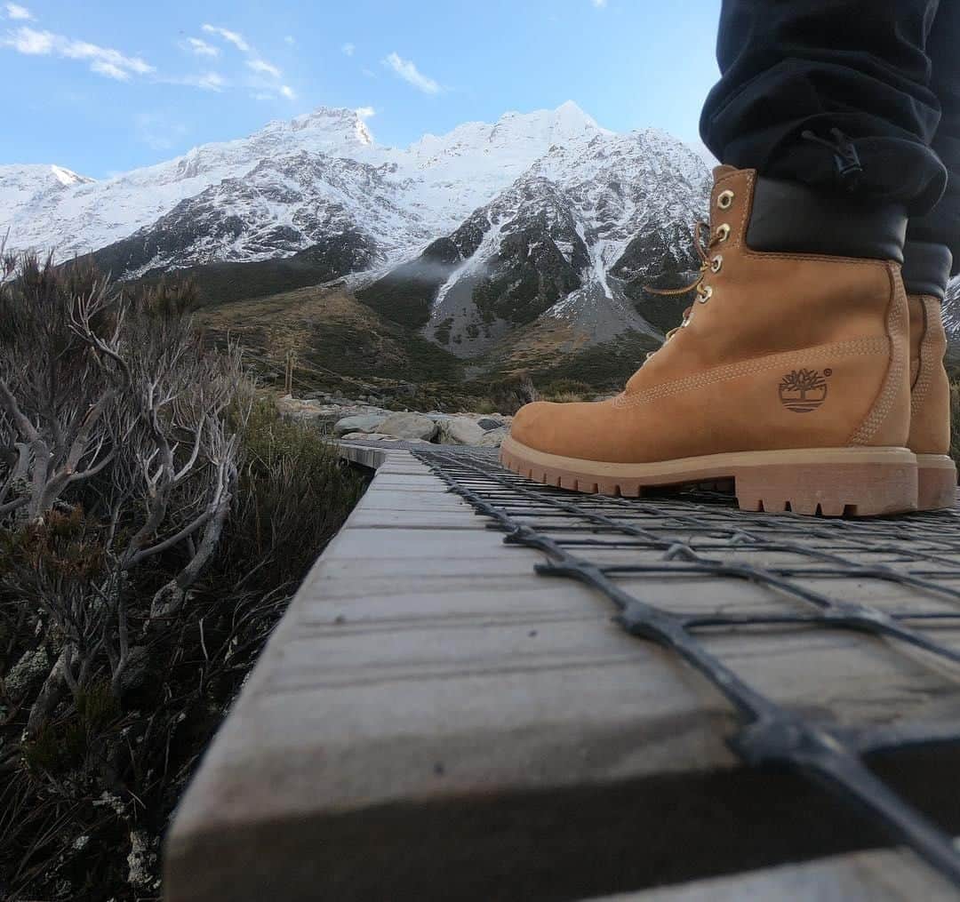 ティンバーランドさんのインスタグラム写真 - (ティンバーランドInstagram)「Mountains have met their match. Get outside in your #Timberland boots. 📸: @chong_kai  Share your #boot pics with us and tag @timberland.」4月16日 23時30分 - timberland