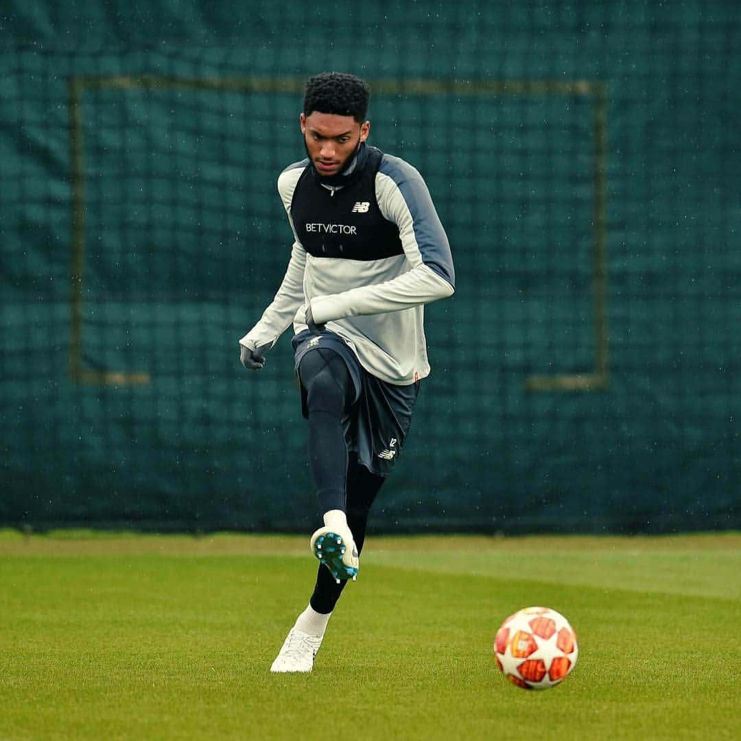 ジョー・ゴメスさんのインスタグラム写真 - (ジョー・ゴメスInstagram)「Prep for @championsleague #LFC✈️🇵🇹」4月16日 23時36分 - joegomez5