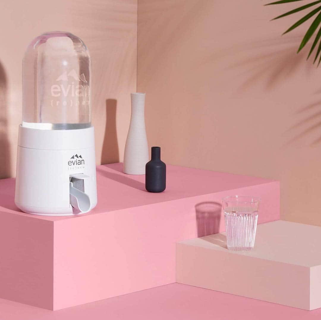 evianさんのインスタグラム写真 - (evianInstagram)「Today, we unveil our latest innovation: evian® (re)new, our first in-home water appliance. It has been endorsed by Virgil Abloh, evian® Creative Advisor for Sustainable Innovation Design “I’ve always been inspired by great design and how it can shape our lives, which is why I’m excited to see evian® really pushing the boundaries with the design of this disruptive new product that will transform the way we drink evian® water at home” @virgilabloh  More info on evianrenew.com 💧 #evian #Liveyoung #evianrenew #Stayhydrated」4月17日 0時21分 - evianwater