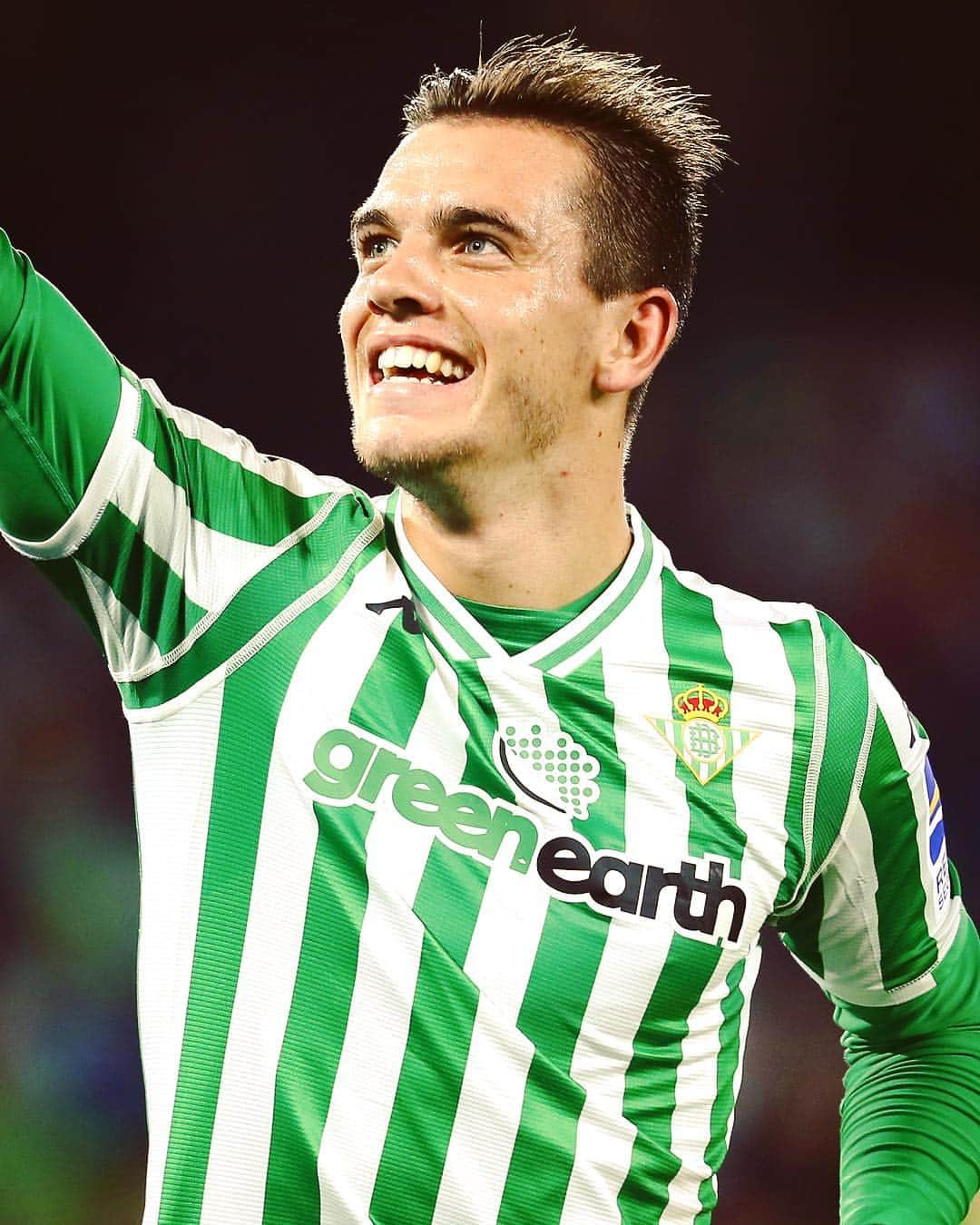 LFPさんのインスタグラム写真 - (LFPInstagram)「@locelsogiovani will be a @realbetisbalompie player until 2023! 💚🎩 • #LoCelso #RealBetis #LaLiga #LaLigaSantander」4月17日 0時53分 - laliga