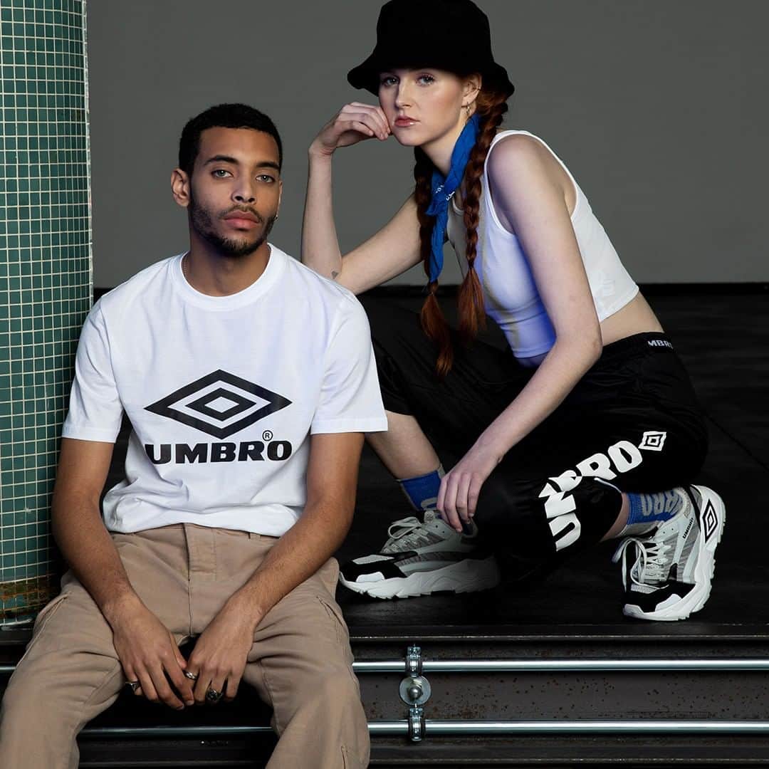 UMBROさんのインスタグラム写真 - (UMBROInstagram)「Double Diamond at the ready for Him and Her in the new #UmbroProjects Collection <<>> now on umbro.co.uk . . . . . #streetstyle #streetwear #mensstreetstyle #lifestyle #mensstyle #lifestyle #ootd #athleisure #tracksuit #wiwt #style #umbro #hypedhaven #retro #nostalgic #taping #basementapproved #hypebeast」4月17日 1時01分 - umbro