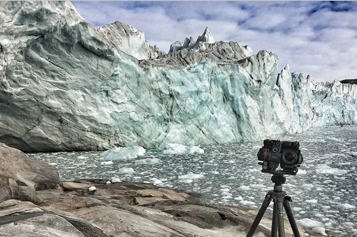 HP（ヒューレット・パッカード）のインスタグラム：「From Greenland’s melting glaciers to endangered African elephants, immersive #VR is bringing viewers inside the effects of climate change and closer to the beauty and the beasts of our planet. #EarthDay2019 🌎 [link in bio]」