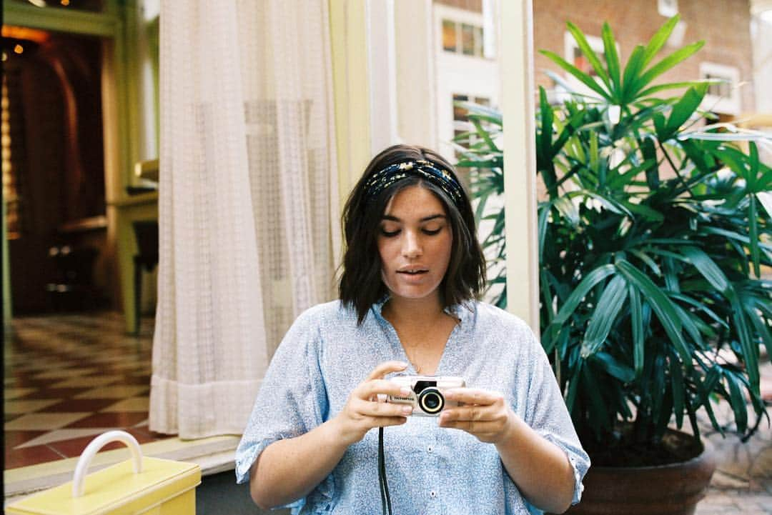 Anthropologieさんのインスタグラム写真 - (AnthropologieInstagram)「Capturing the moment 📸 (link in profile to shop)」4月17日 1時37分 - anthropologie